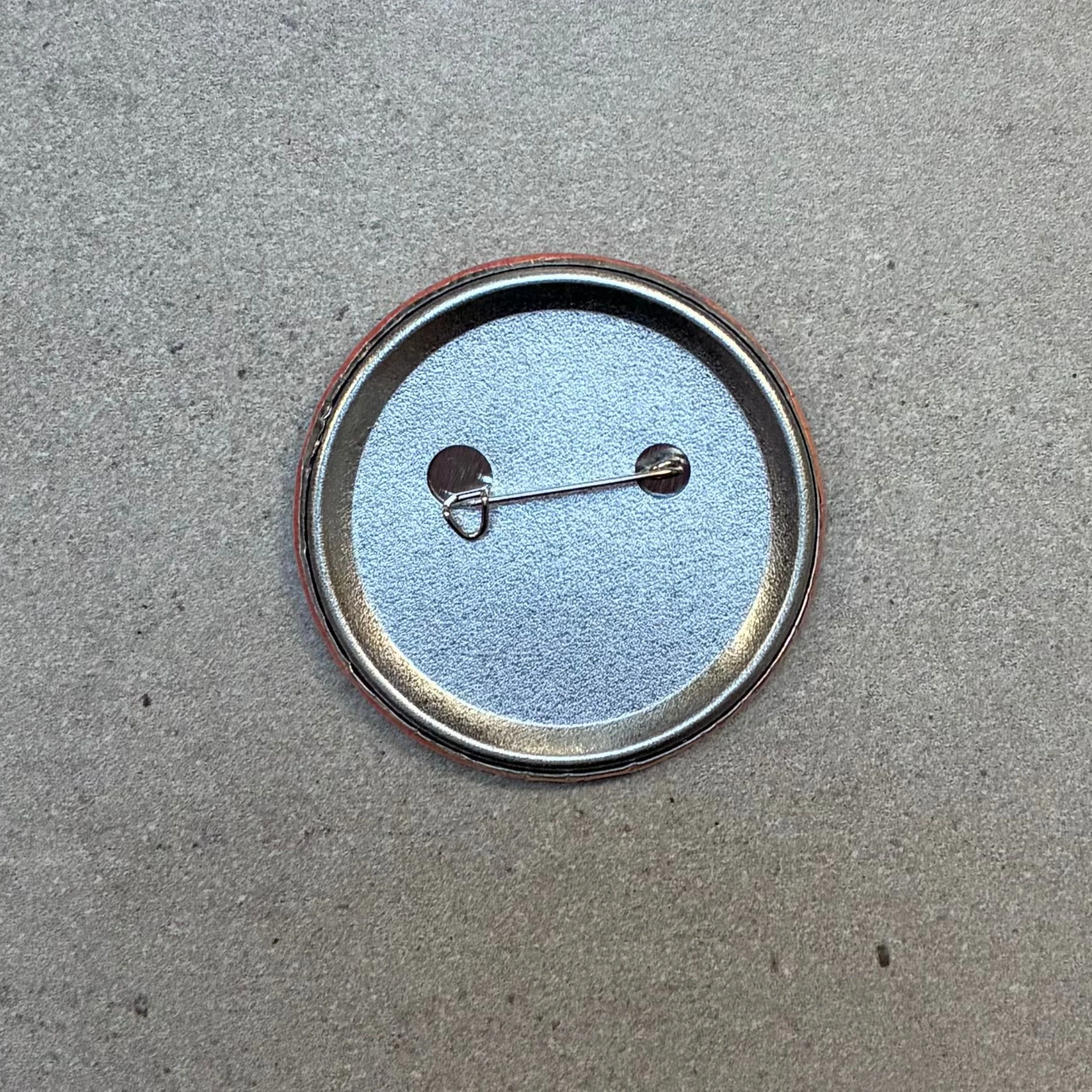 50 Cent Charge If Tape is Not Rewound Metal Pinbacked Button | 2.25" Large '80s Retro Button - Image 3