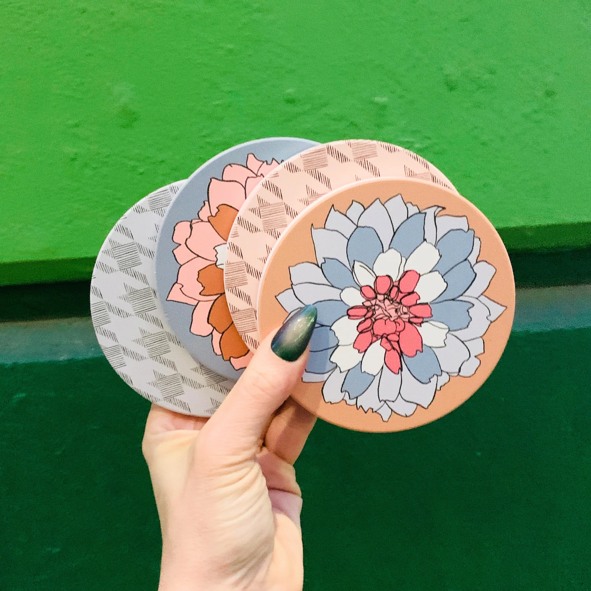 Houndstooth & Flower Ceramic Coaster Set of 4 - Image 7