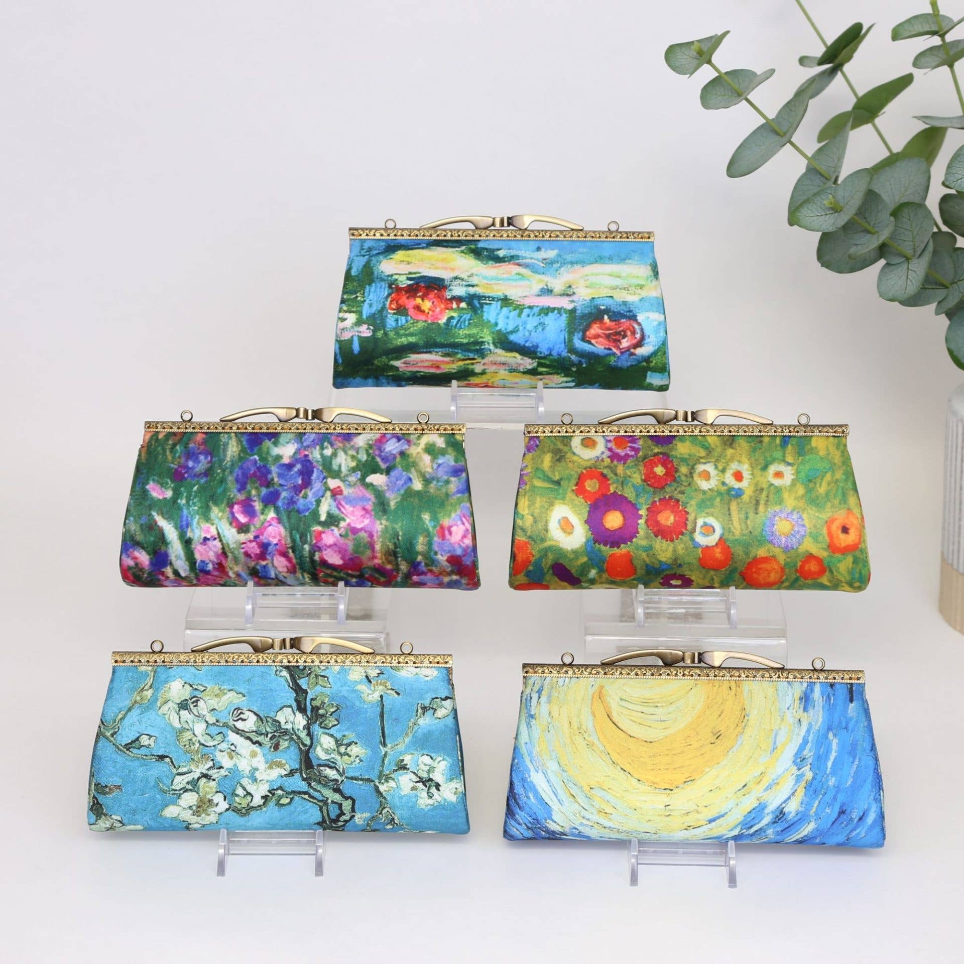 Artist-Inspired Eyeglasses Case – Van Gogh The Starry Night | Handmade Satin Glasses Holder with Kiss Clasp Frame - Image 4