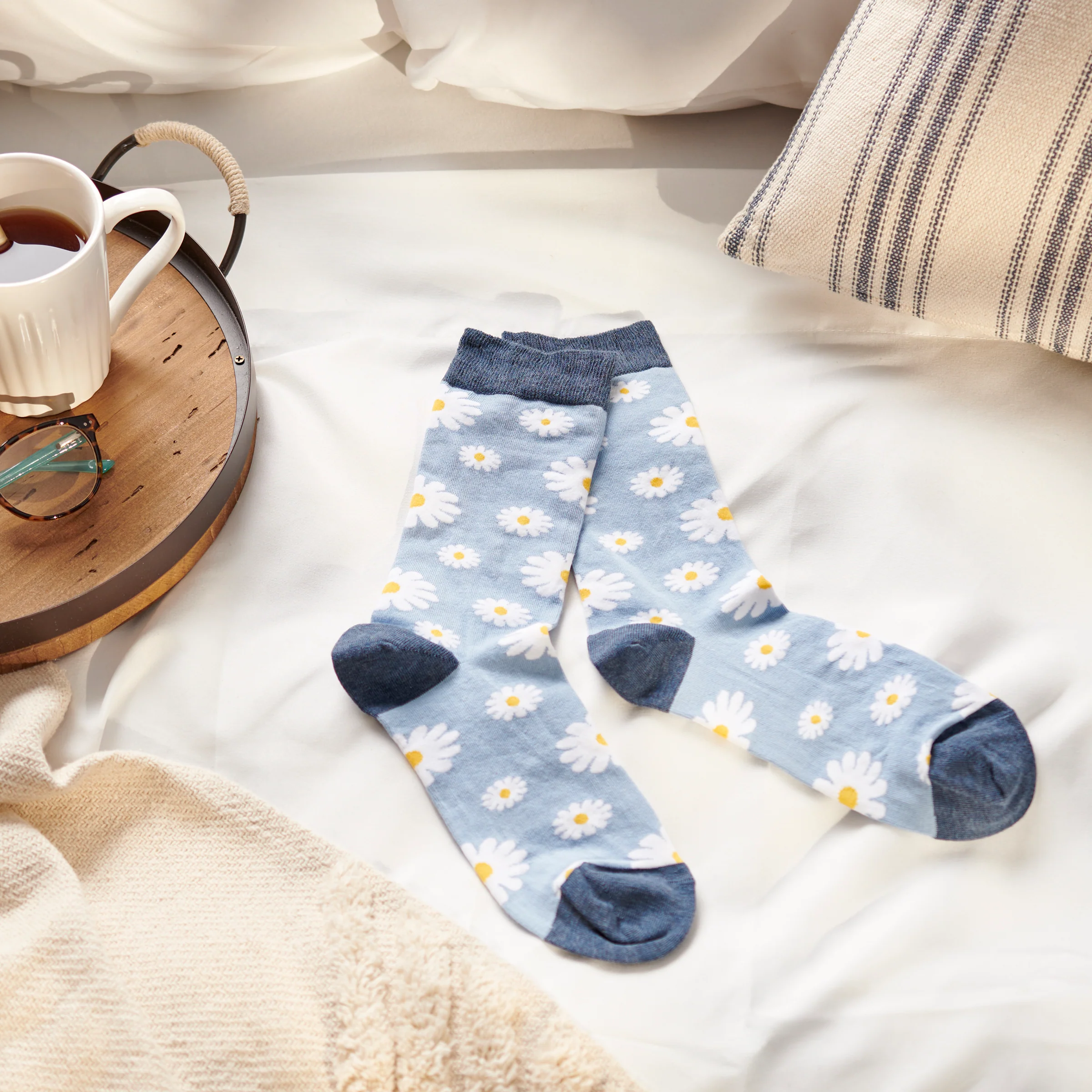 Blue Daisy Cotton Crew Socks | One Size Fits Most - Image 4