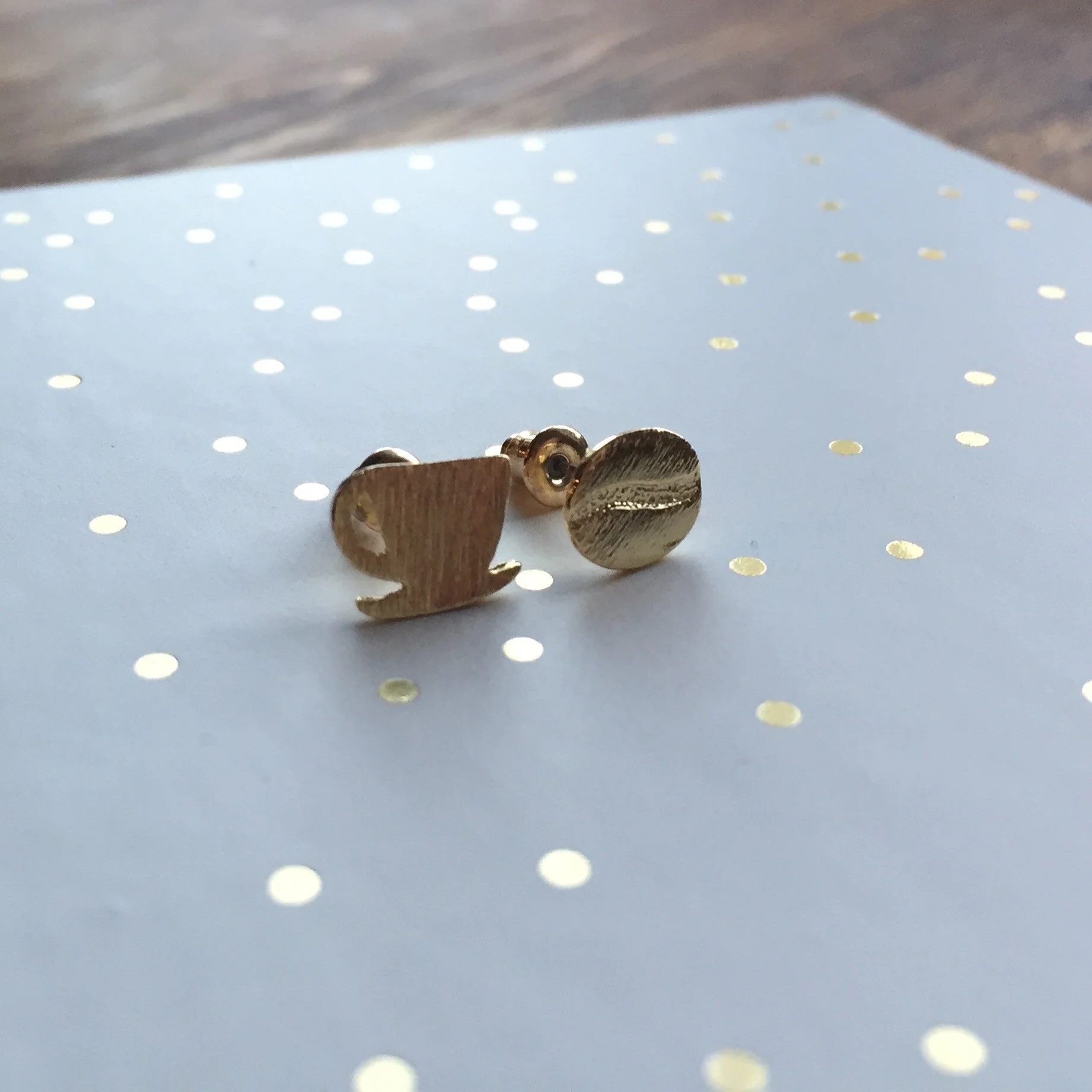 Coffee Cup & Bean Earrings in Rose Gold or Silver - Image 2