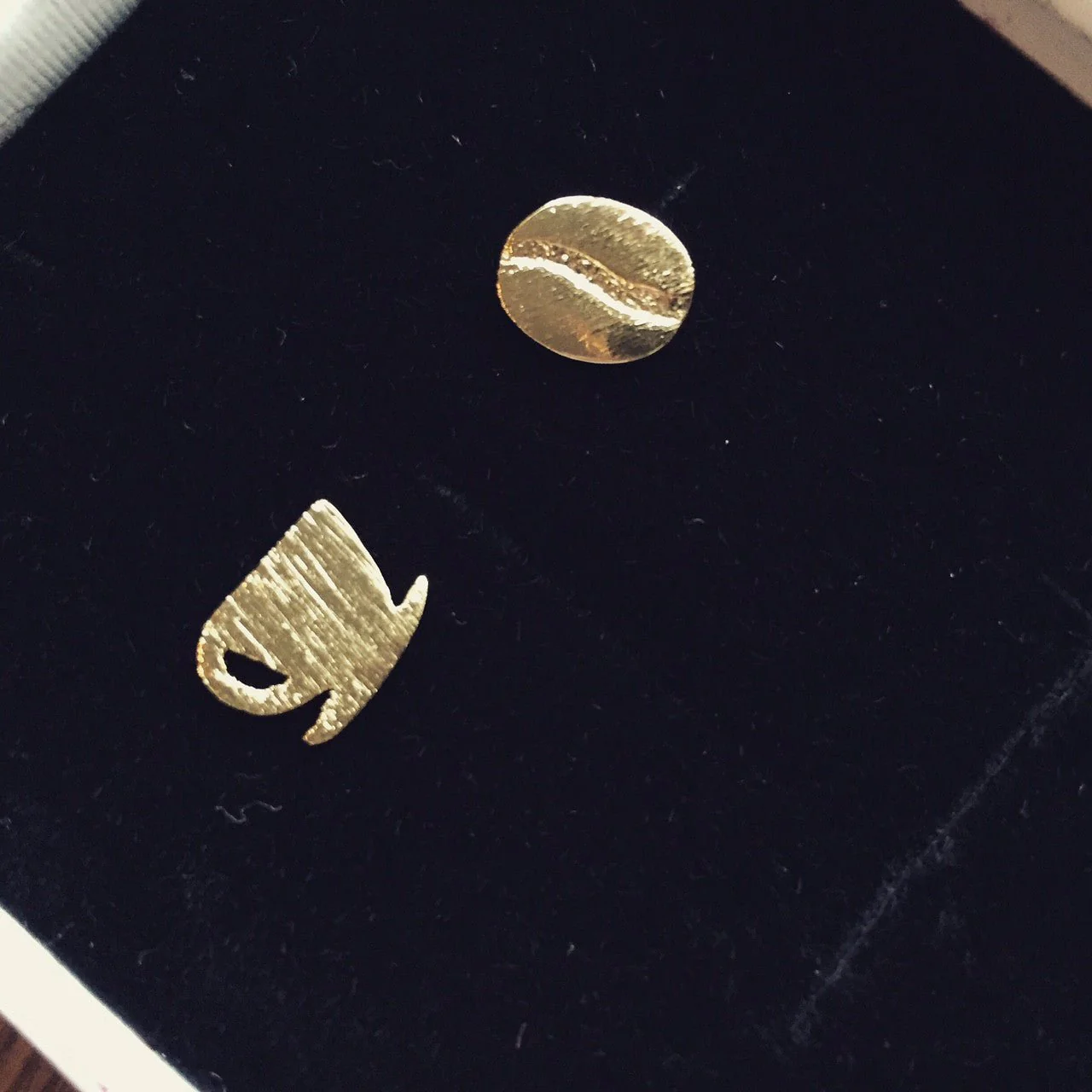 Coffee Cup & Bean Earrings in Rose Gold or Silver - Image 3
