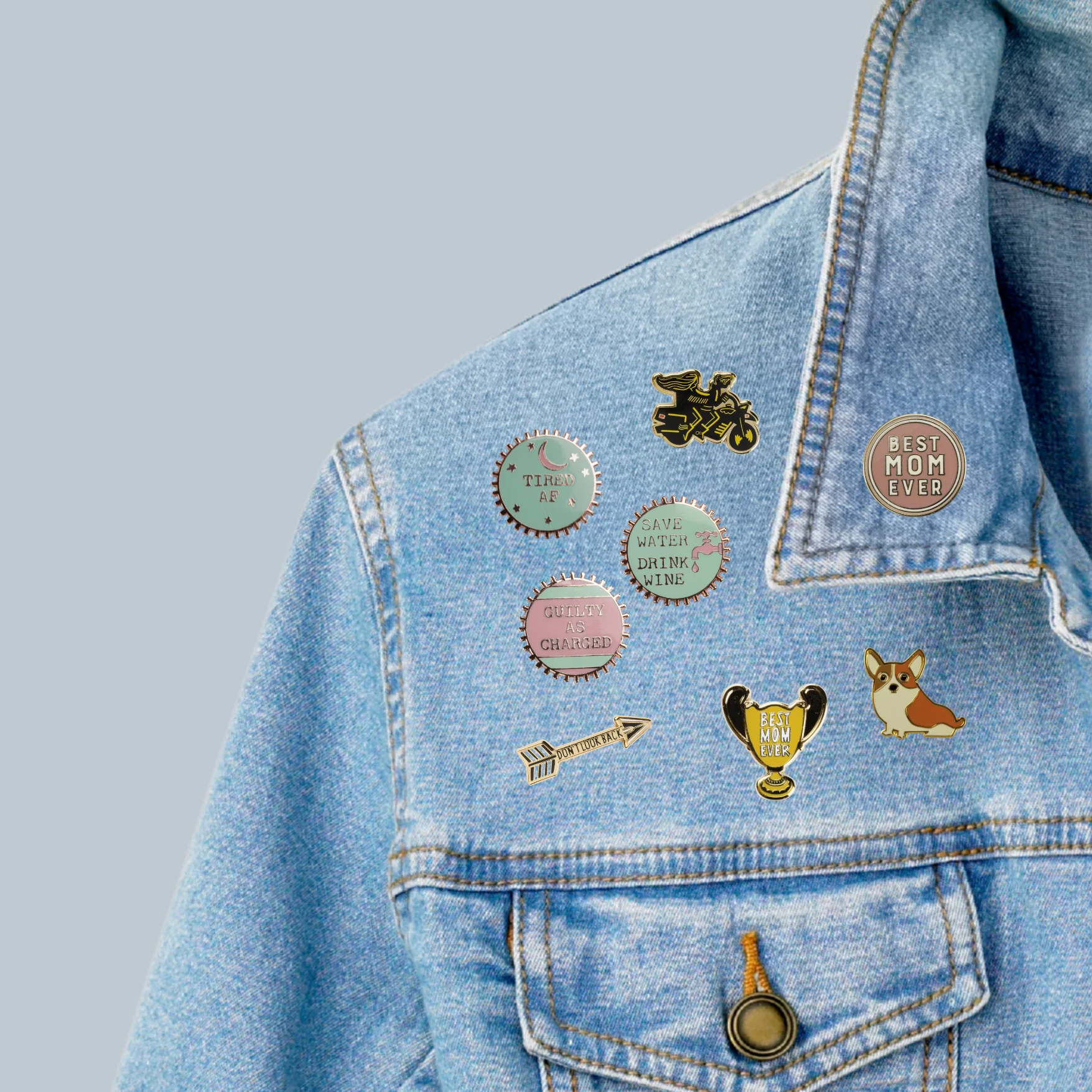 Best Mom Ever Trophy Enamel Pin and Card - Image 6
