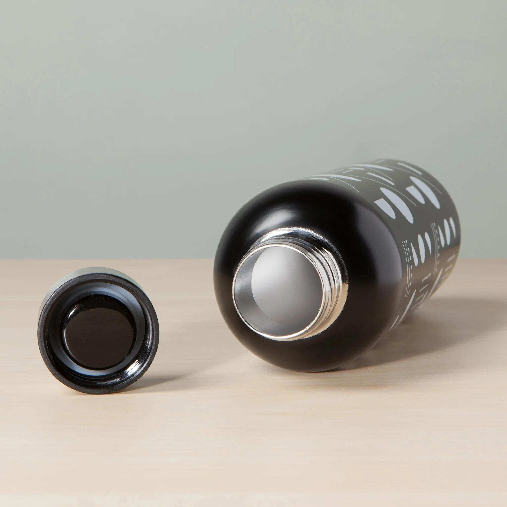 Domino Stainless Steel Water Bottle | Double Walled Reusable Drinkware | 17oz | Gift for Her - Image 4