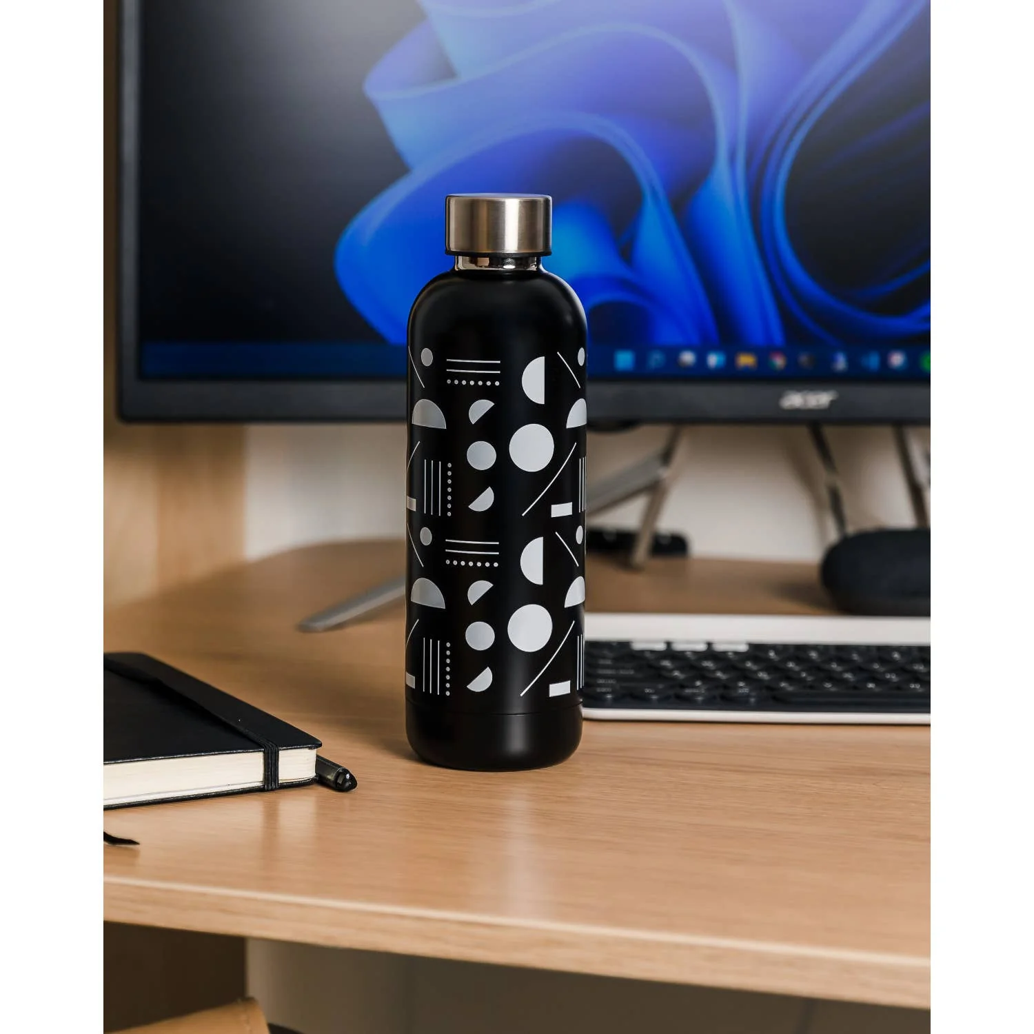 Domino Stainless Steel Water Bottle | Double Walled Reusable Drinkware | 17oz | Gift for Her - Image 8