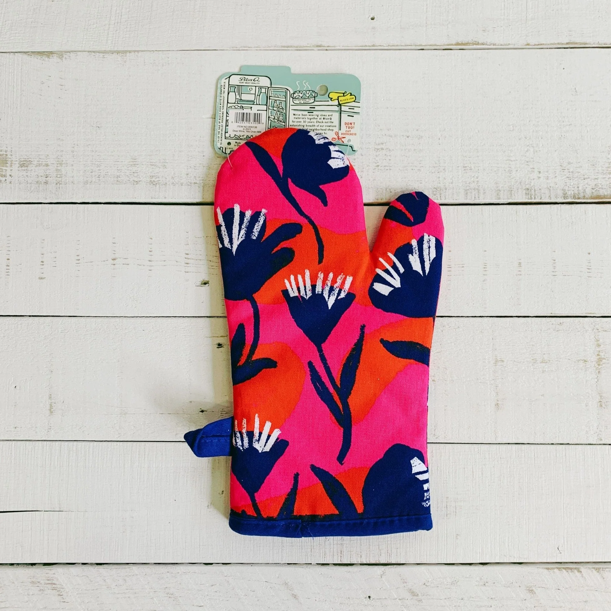 Dear Wine, Yes Thermal Oven Mitt | Kitchen Thermal Single Pot Holder | BlueQ at GetBullish - Image 7