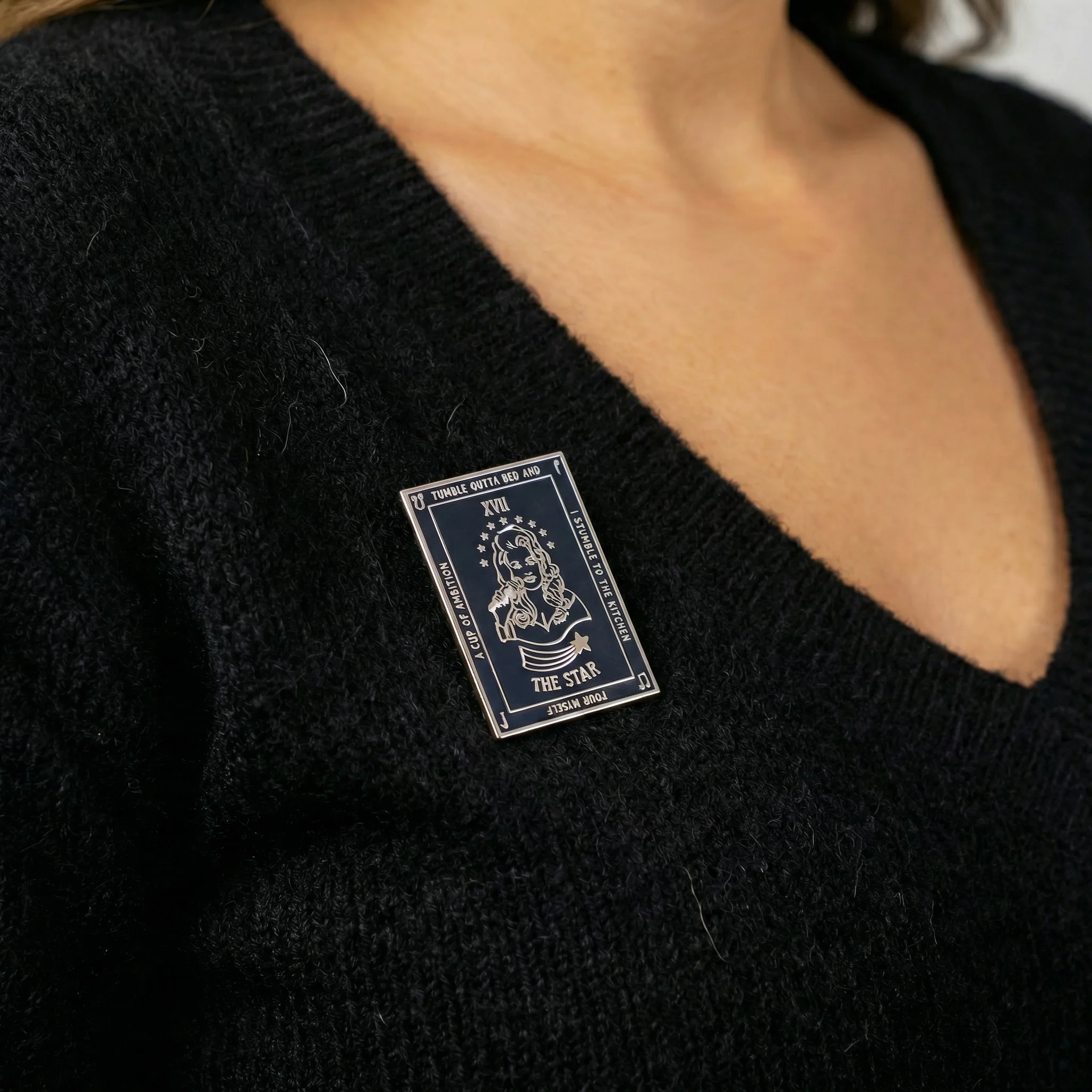 Dolly Parton "The Star" Tarot Pin | Singer Inspired Major Arcana Enamel Pin - Image 3