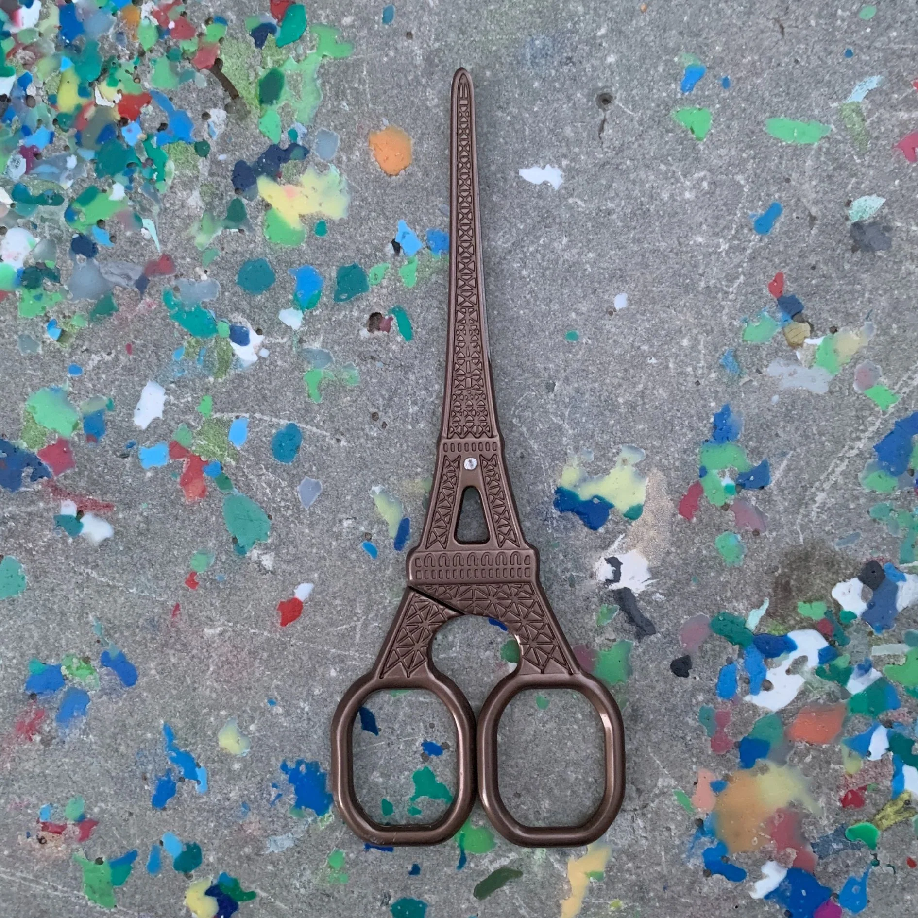 Eiffel Tower Mini Scissors in Antique Bronze, Rose Gold, Silver, Iridescent, or Gold - Image 2