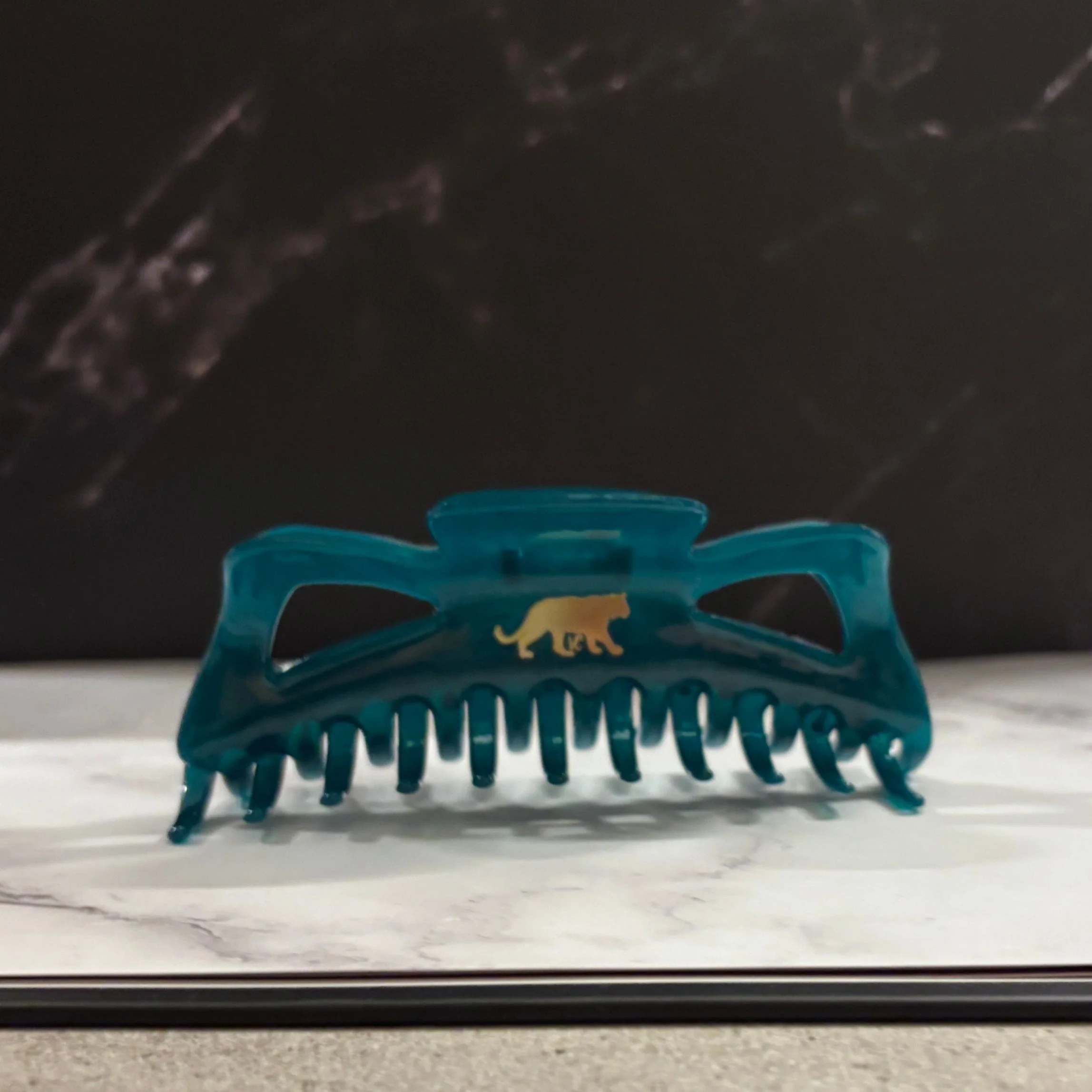 Giant Emerald Megabow Hair Claw for Long, Thick Hair | Velvet Claws Panther Icon in Gold Foil - Image 12