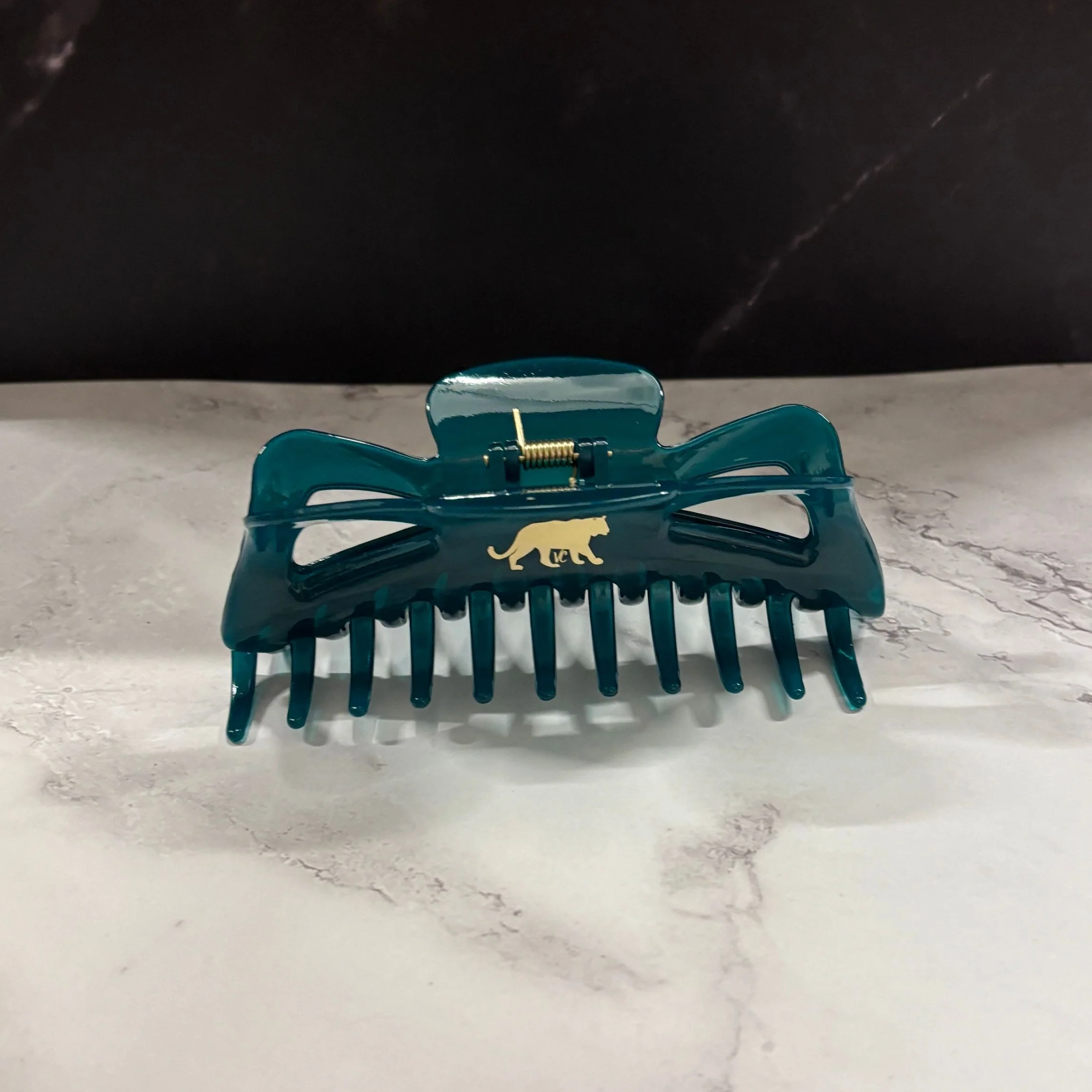 Giant Emerald Megabow Hair Claw for Long, Thick Hair | Velvet Claws Panther Icon in Gold Foil - Image 13