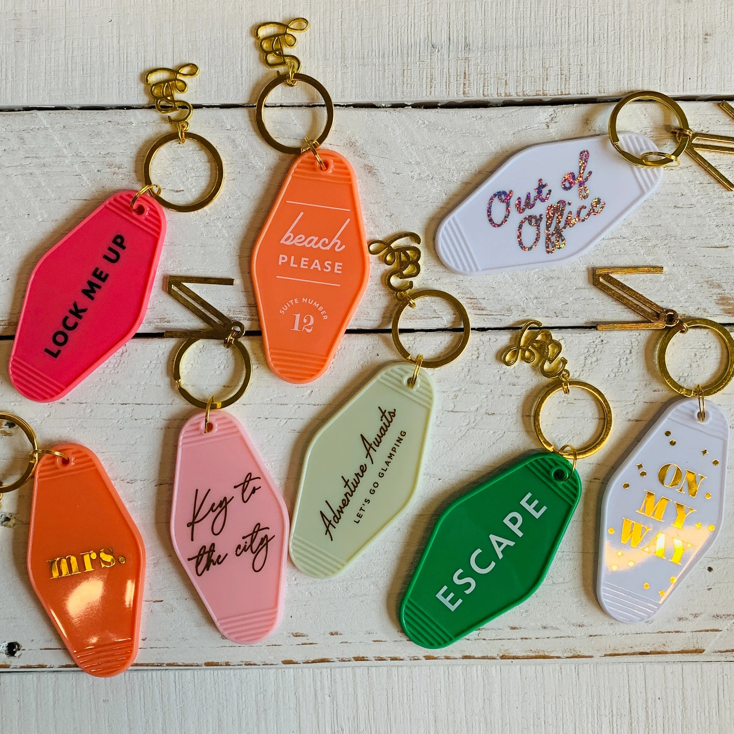 Escape Vintage Motel Style Keychain with Gold Hardware - Image 5