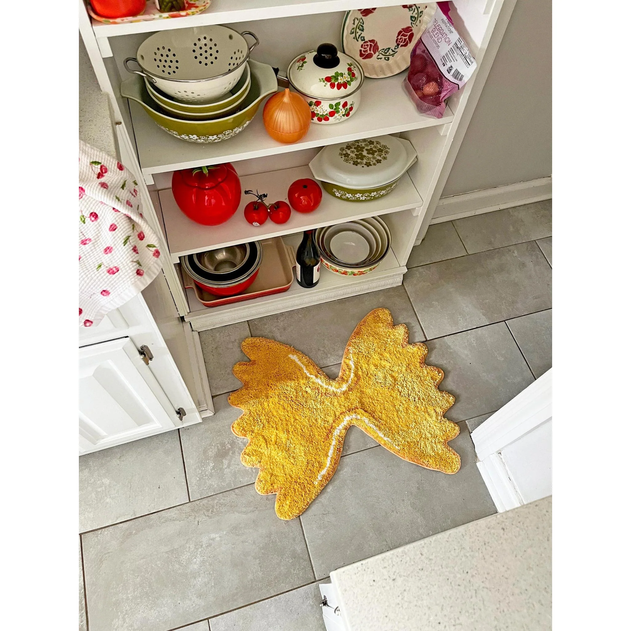 Farfalle Ultrasoft Rug | Decorative Wall Mat | Floorcloth Covering | 28" x 23" - Image 8