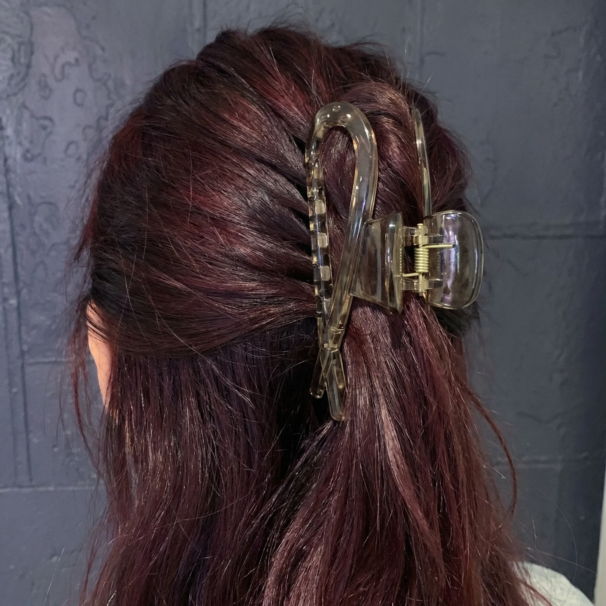 Fingers Crossed Hair Claw in 3 Color Options - Image 20
