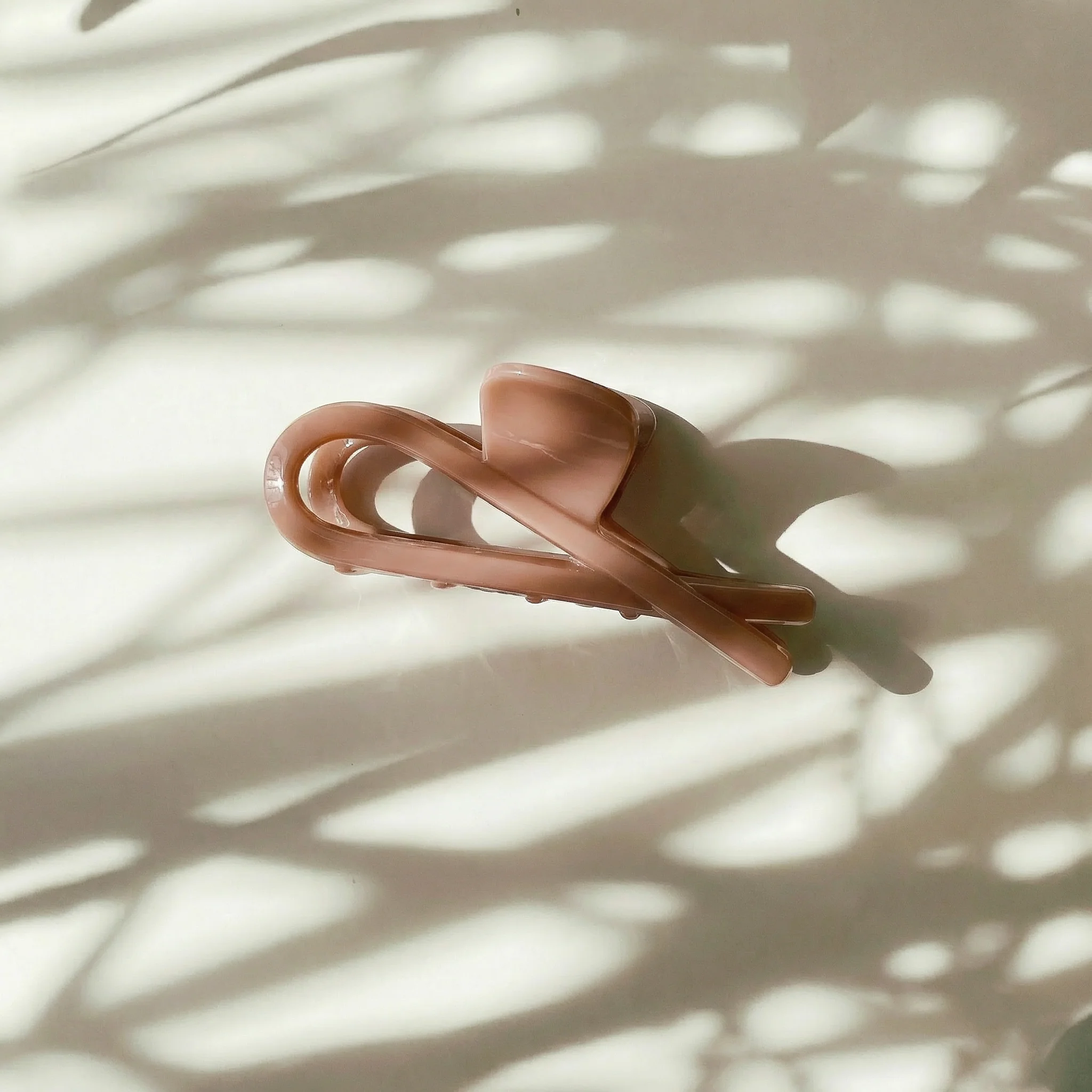 Fingers Crossed Hair Claw in 3 Color Options - Image 7