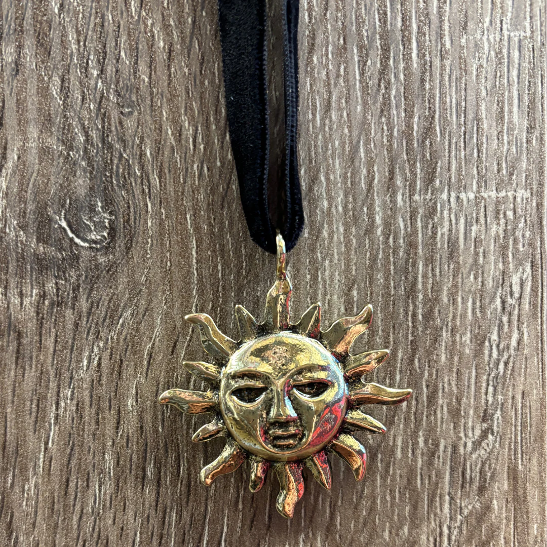 Golden Sun Face Black Velvet Choker - Image 4