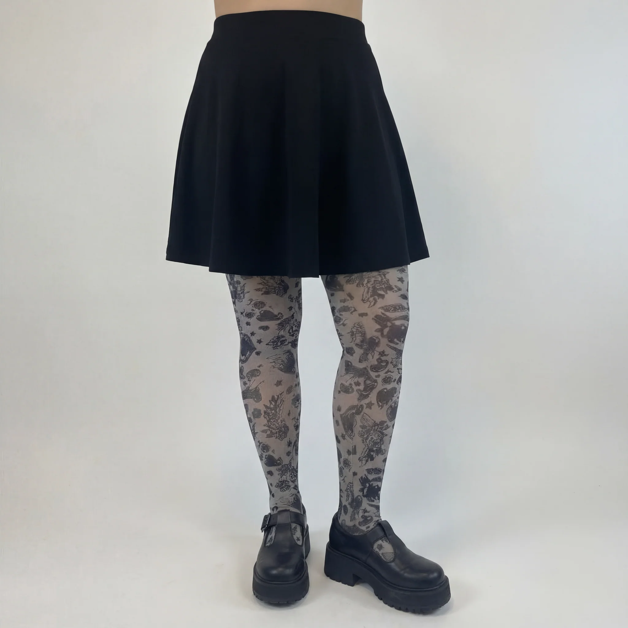 Grunge and Roses Printed Tights in Gray [Sizes Through US 14] - Image 12