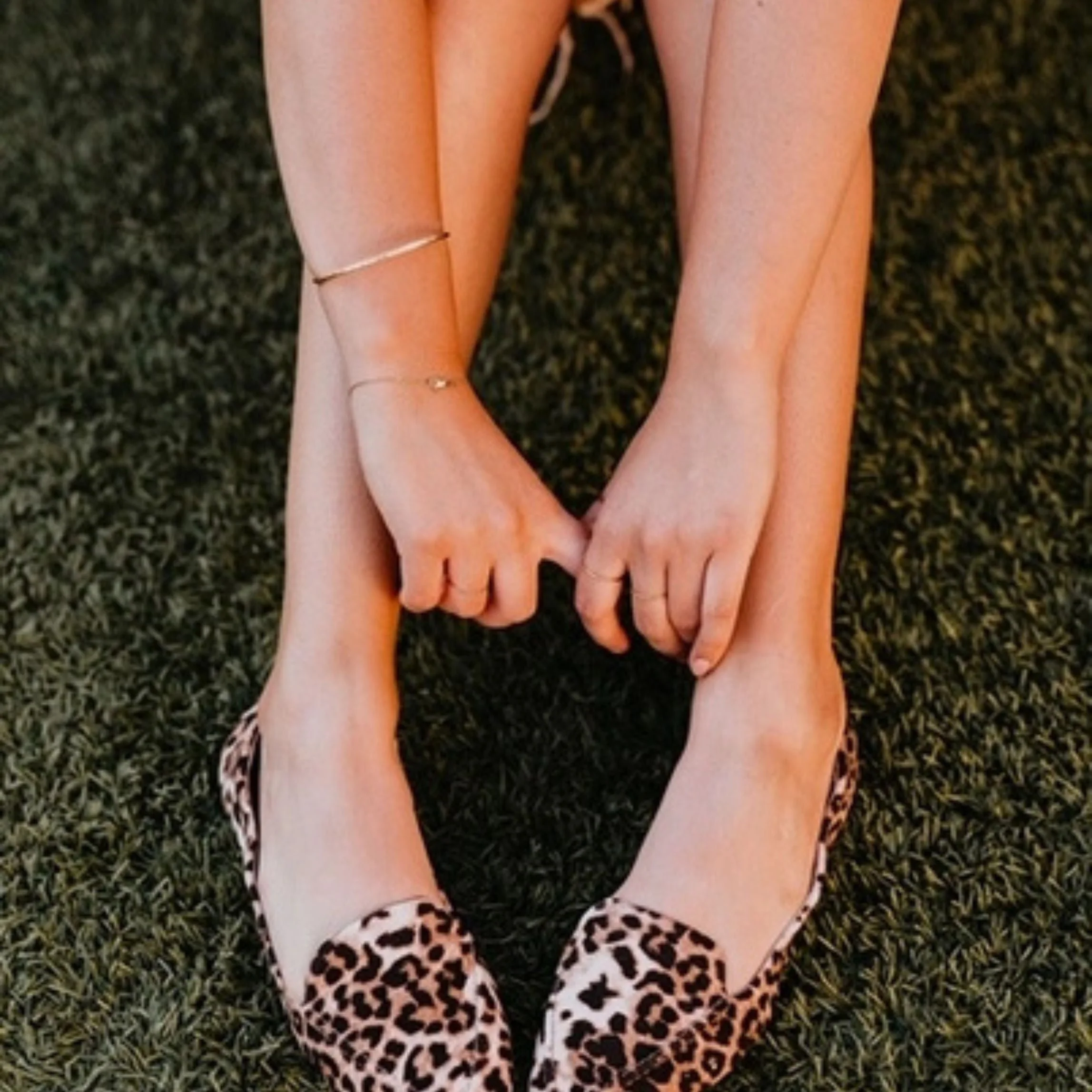 [Sizes L/XL Remaining] Rollasole Into the Wild Leopard Print Pointed Travel Flats - Foldable Comfort Shoes - Image 6