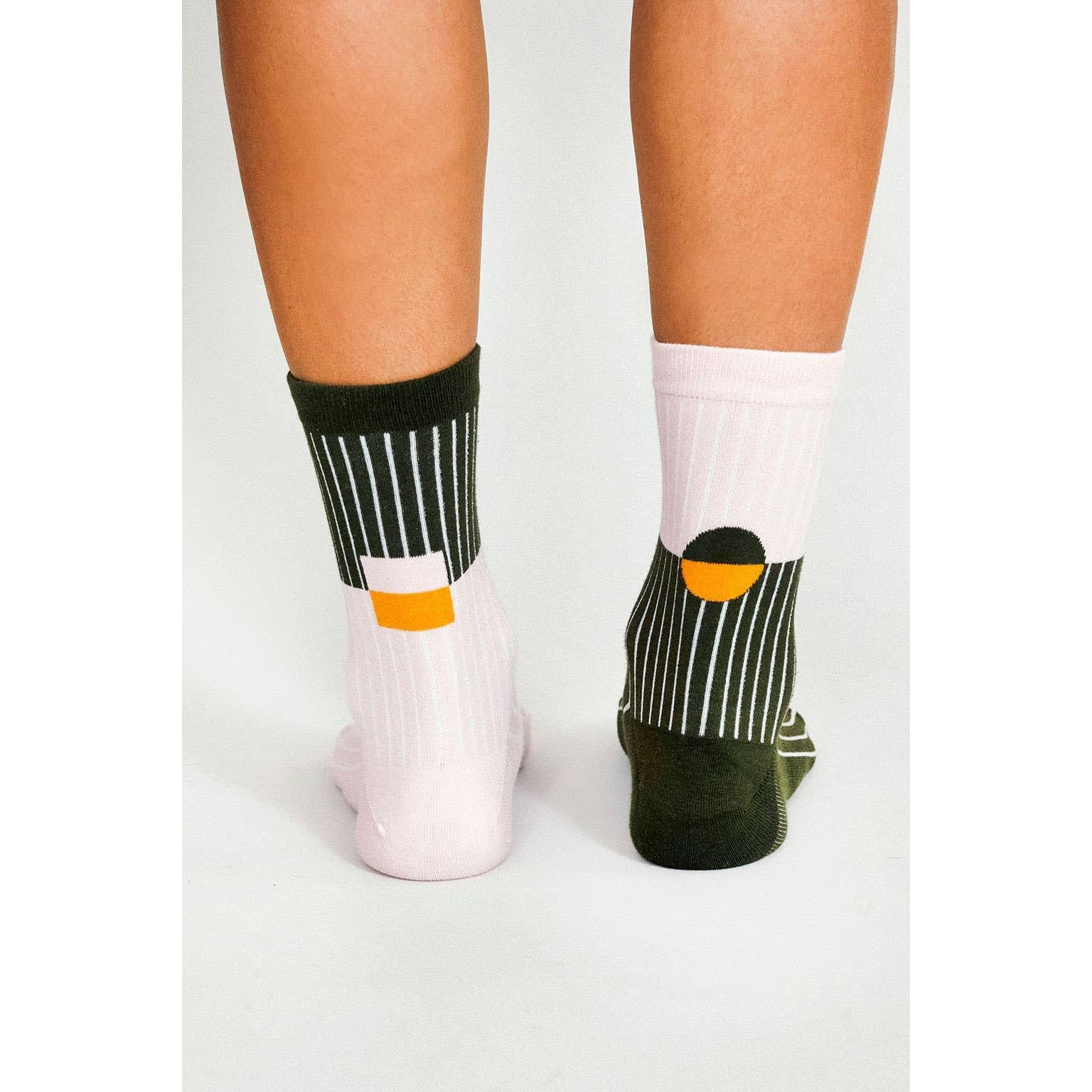 KC Crew Socks Taupe | Two-Tone Mismatched Crew Socks | Cushioned Cotton Socks with Mesh Ventilation - Image 3