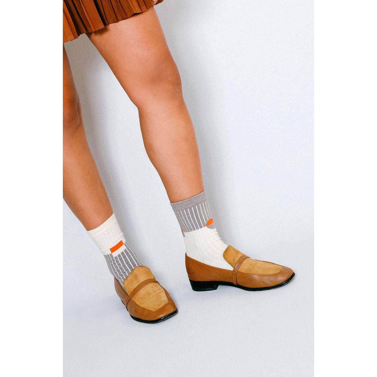 KC Crew Socks Taupe | Two-Tone Mismatched Crew Socks | Cushioned Cotton Socks with Mesh Ventilation - Image 5