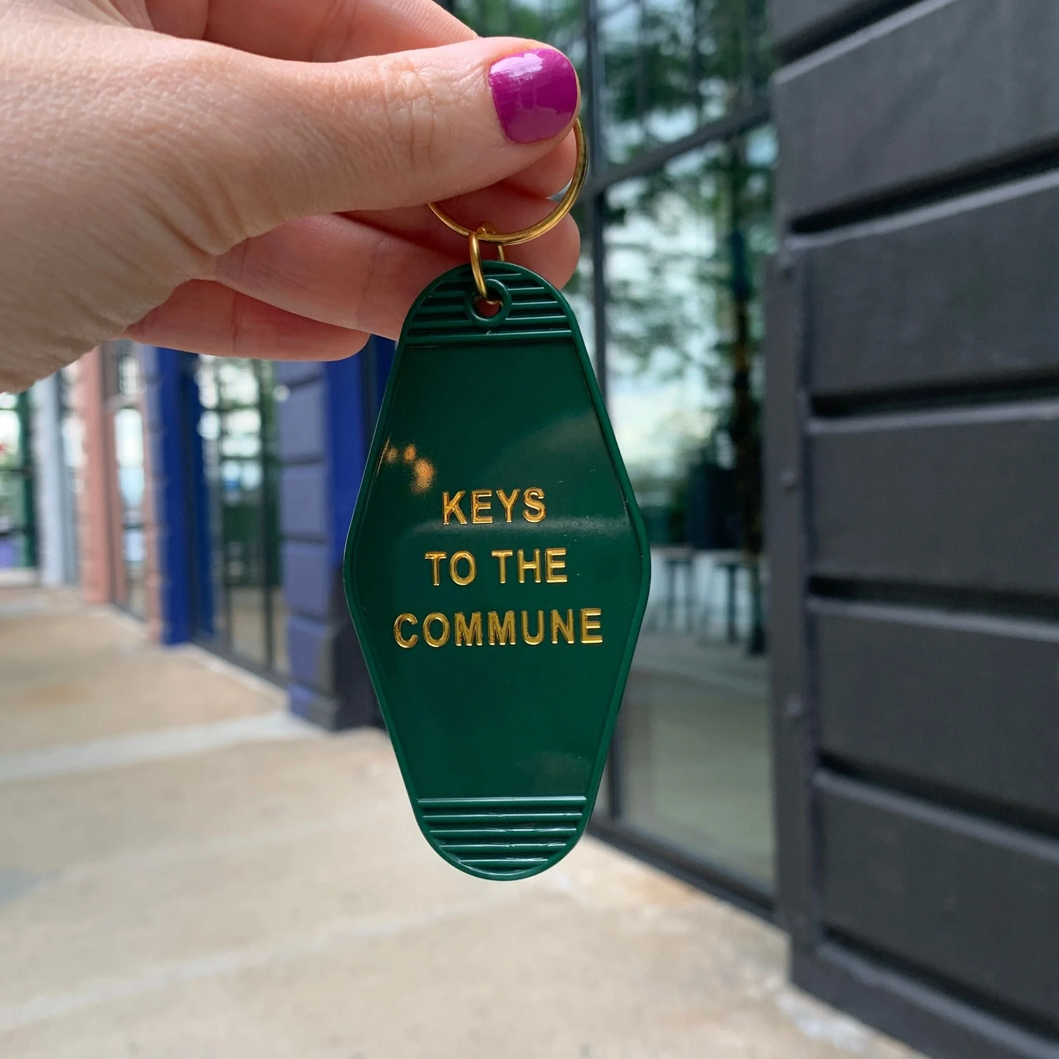 Keys to the Commune Motel Style Keychain in Green and Gold - Image 3