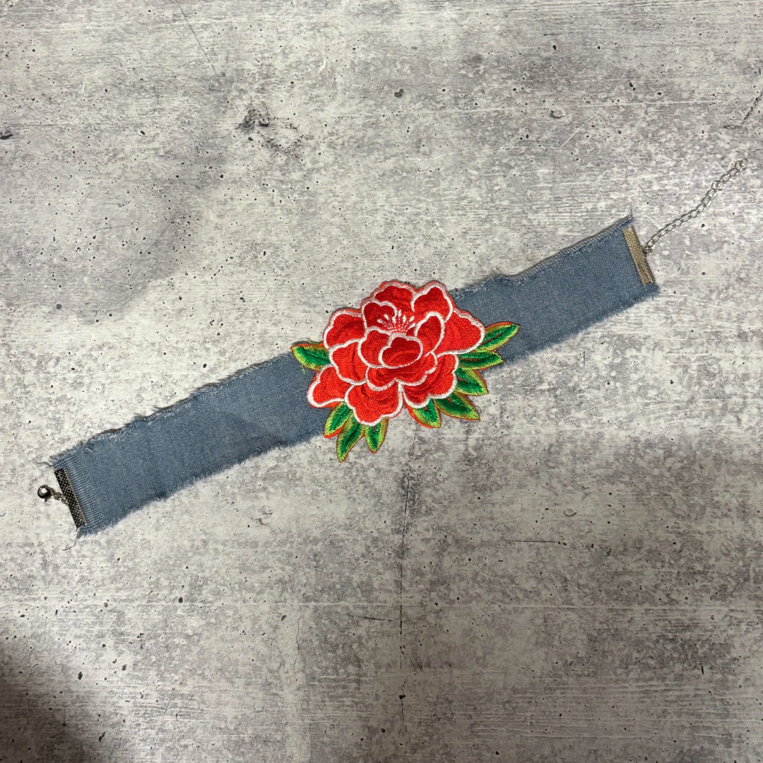 Large Rose Distressed Denim Choker Necklace - Image 3