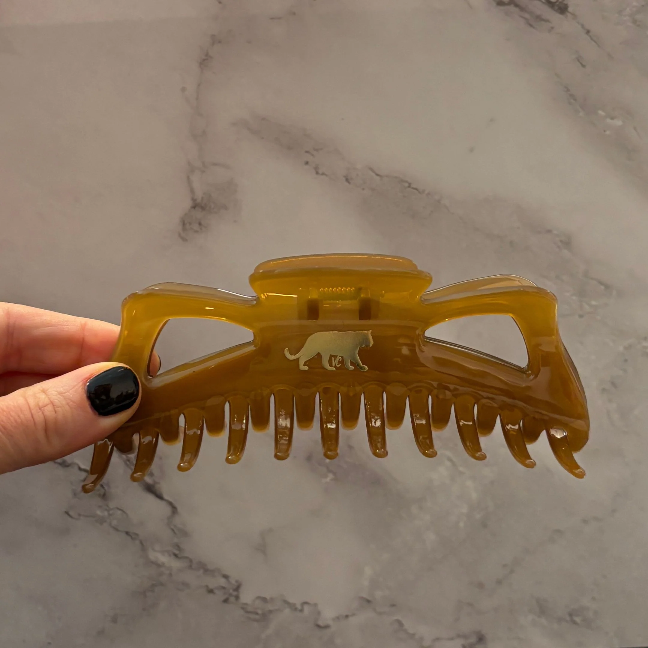 Giant Caramel Megabow Hair Claw for Long, Thick Hair | Velvet Claws Panther Icon in Gold Foil - Image 3