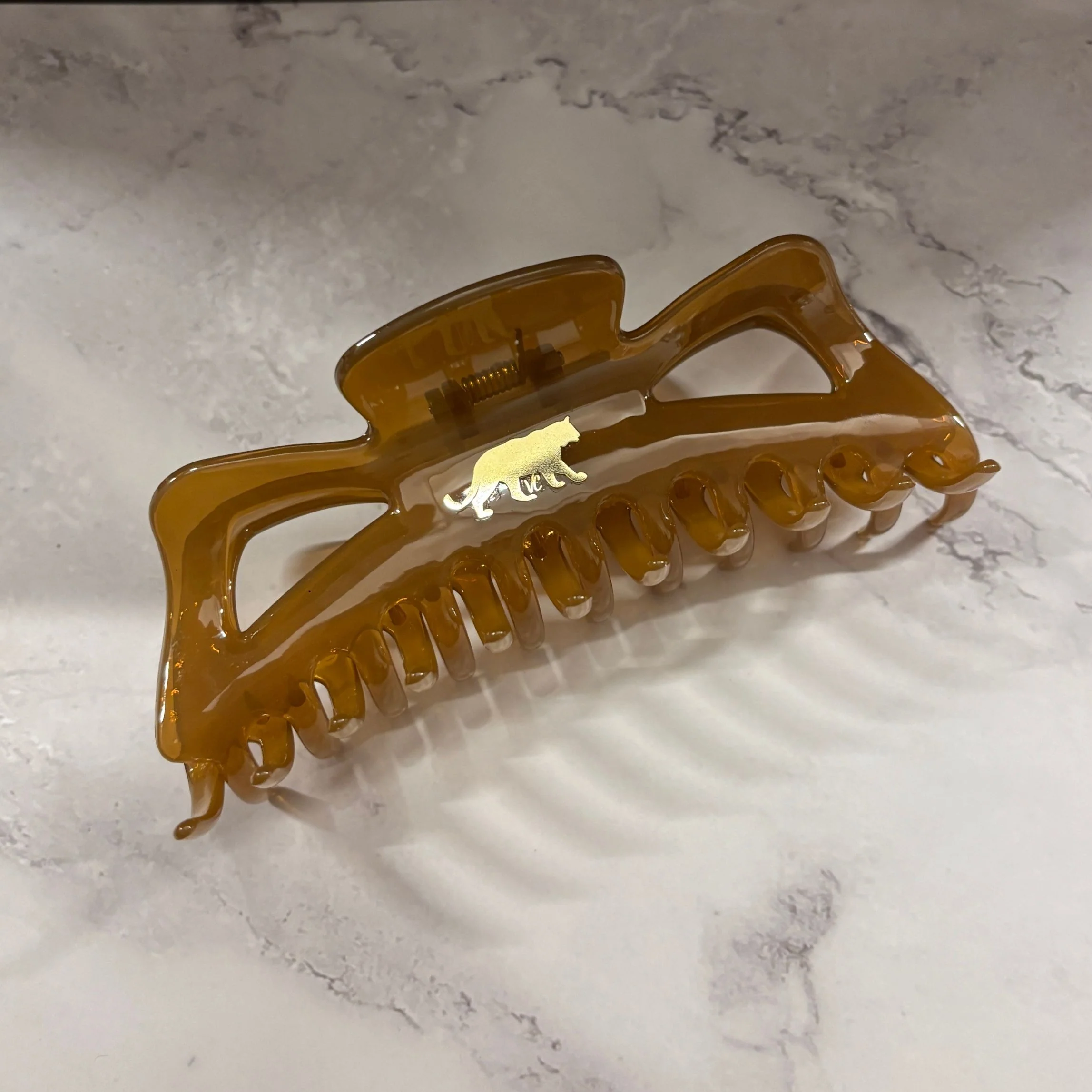 Giant Caramel Megabow Hair Claw for Long, Thick Hair | Velvet Claws Panther Icon in Gold Foil - Image 6