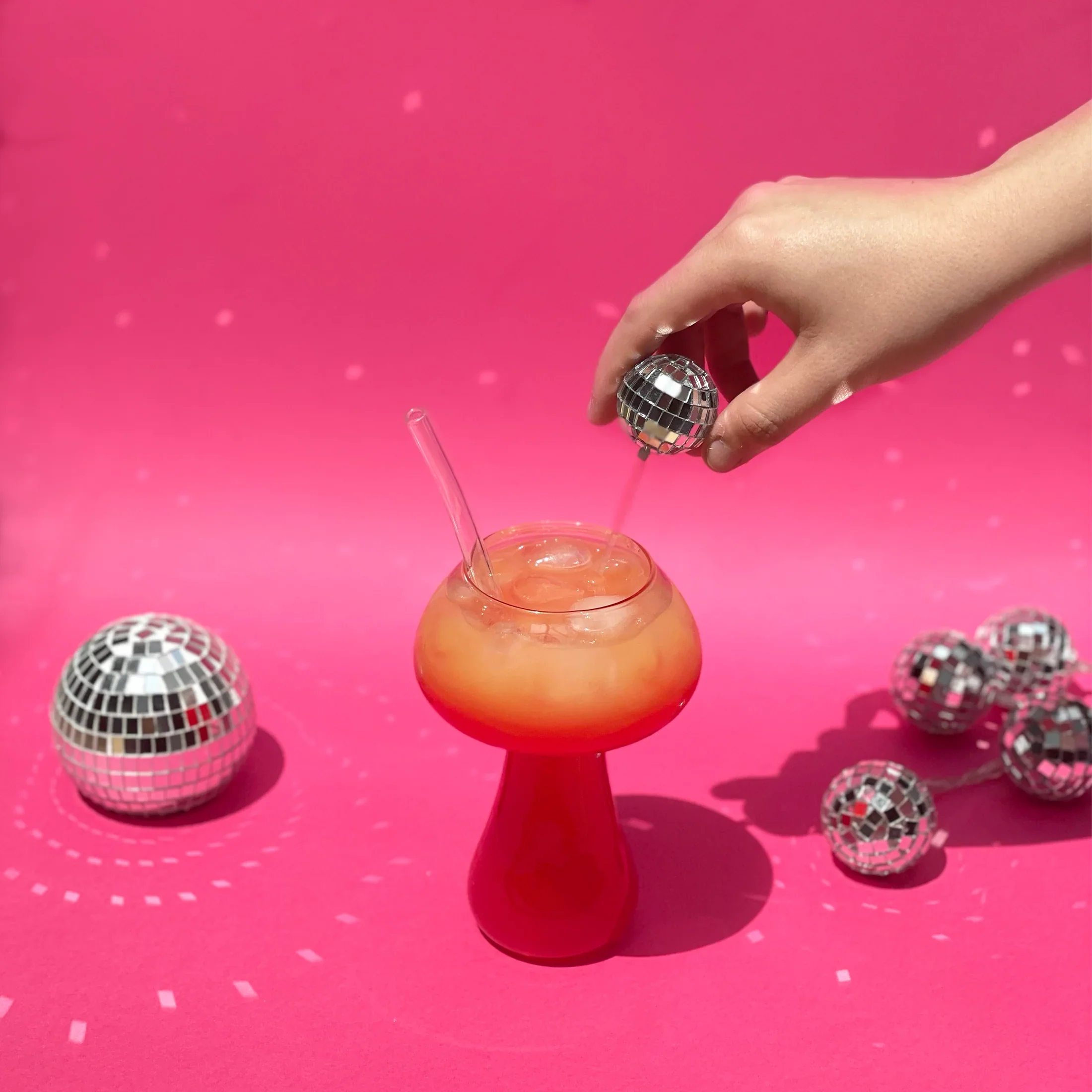Mushroom Cocktail Glass | Retro Disco Glassware for Cocktails & Mocktails - Image 10