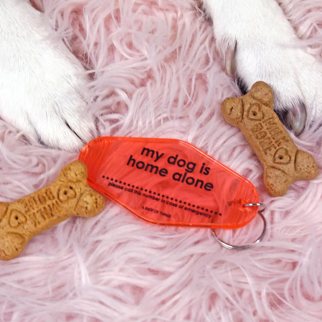 My Dog Is Home Alone Emergency Contact Motel Keychain - Fill In Your Contact Info
