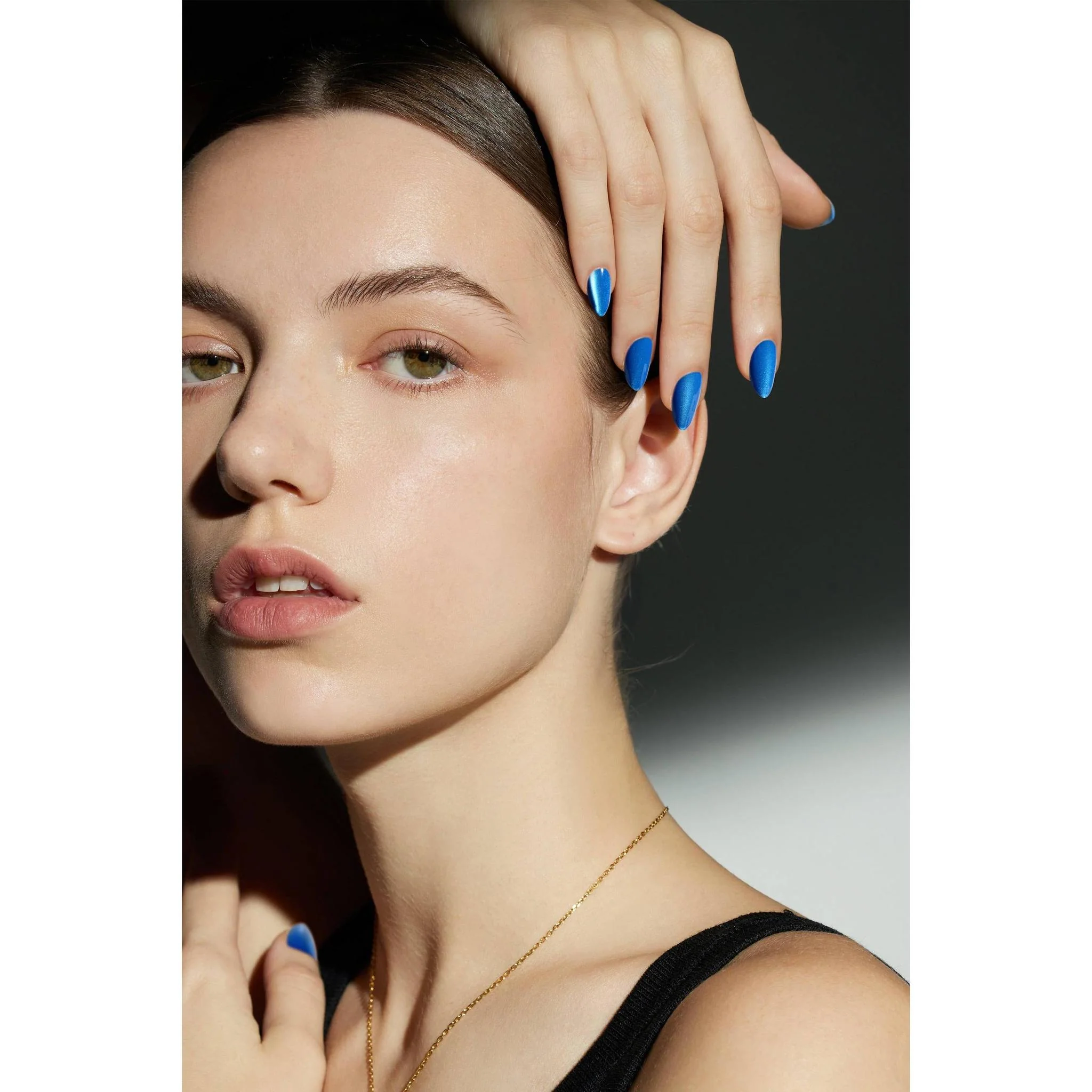 Ocean Quartz Press-On Nails | Blue Cat-Eye Shimmer, Glossy & Reusable - Image 2