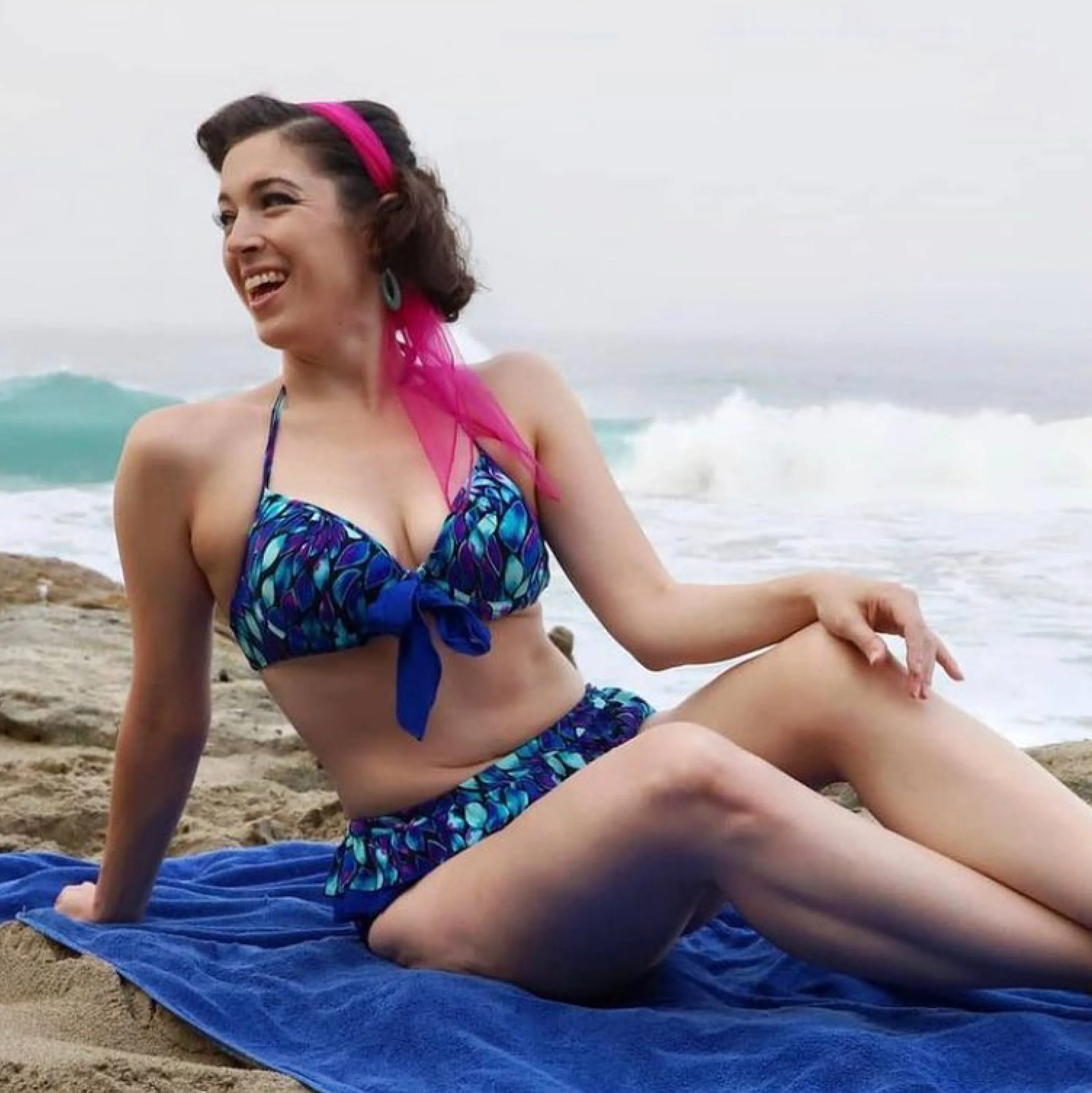 Pinup 1950s Peacock Perfection Bikini Set | Retro Two-Piece Low Waist Swimwear [Size S-M Remaining] - Image 2
