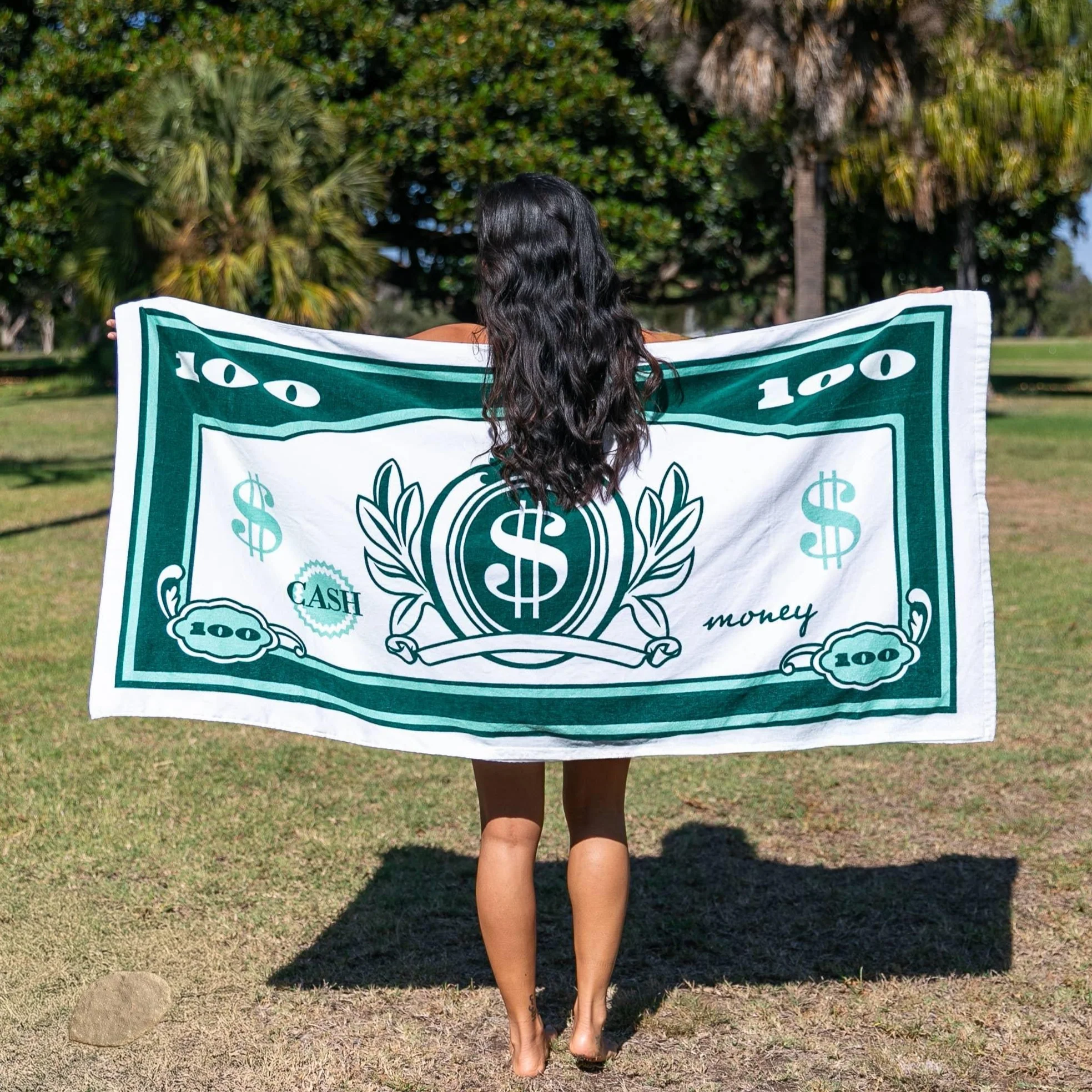 $100 Money Bill Green & Cream Pool / Beach Towel | Ultra-Soft Lightweight Travel Linen Towel - Image 4