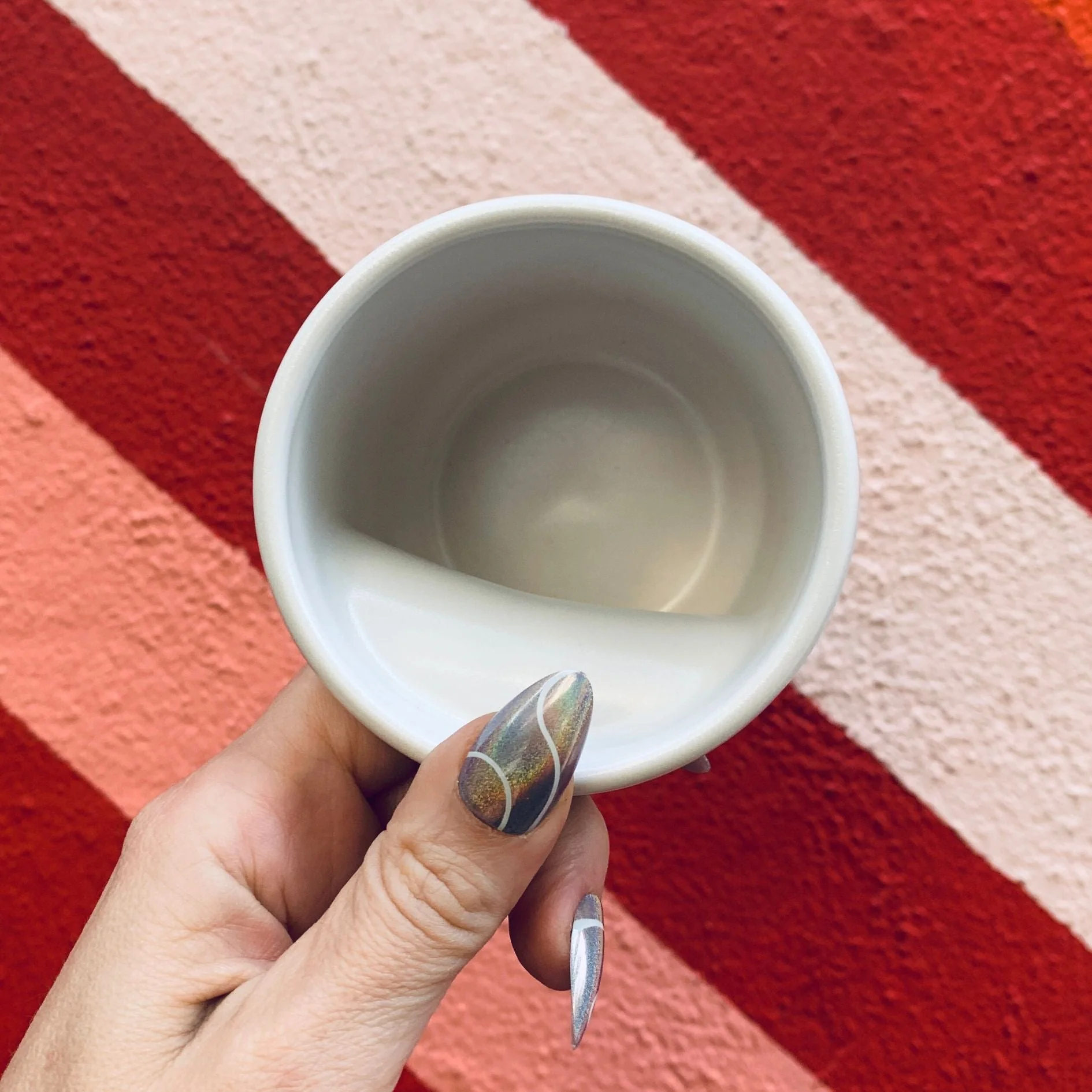 Romance Pucker Up Heart Shaped Handle Mug | Stoneware Tea Coffee Cup | 12oz - Image 7