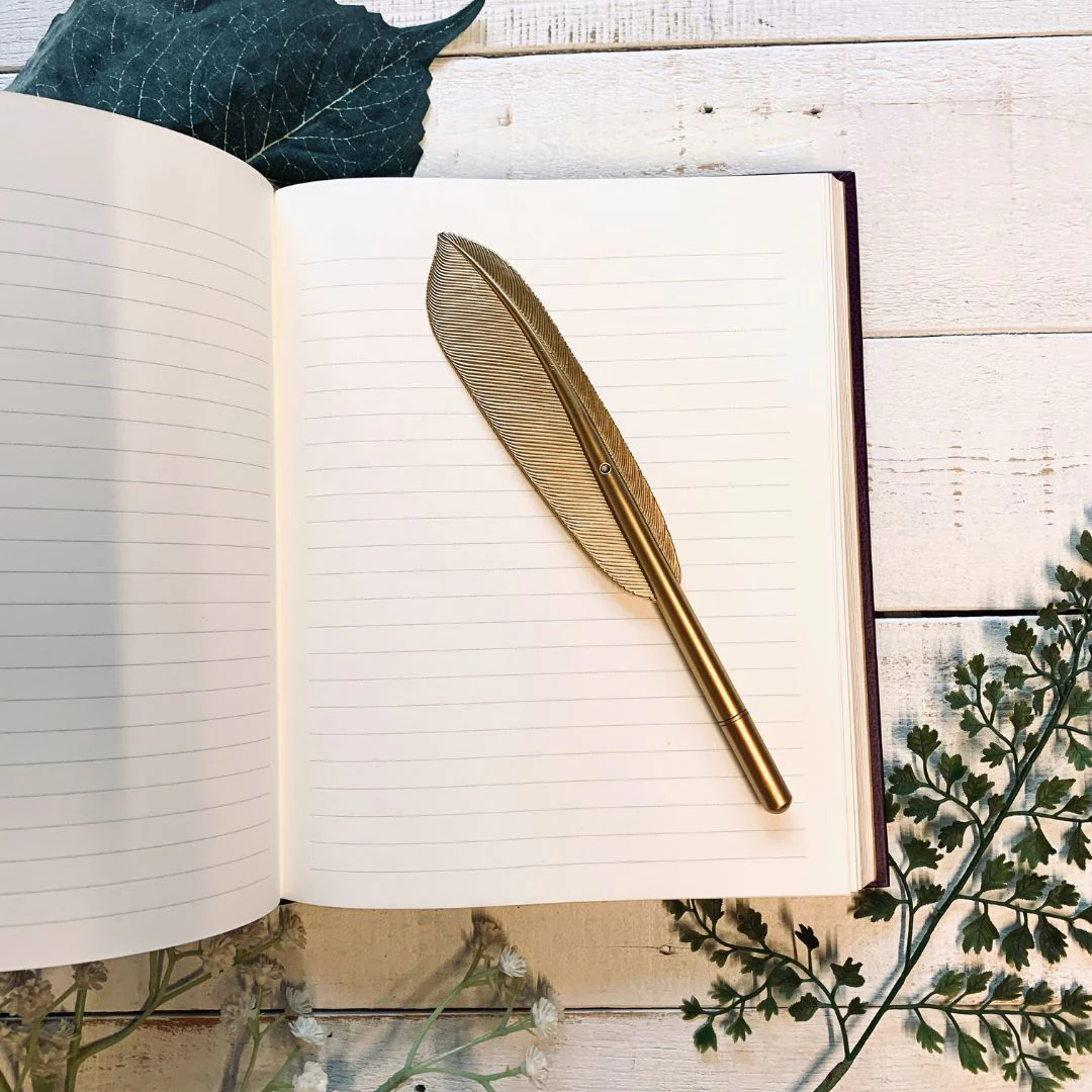 Quill Shaped Pen in Gold or Silver | Book Lover Faux Feather Pen - Image 7