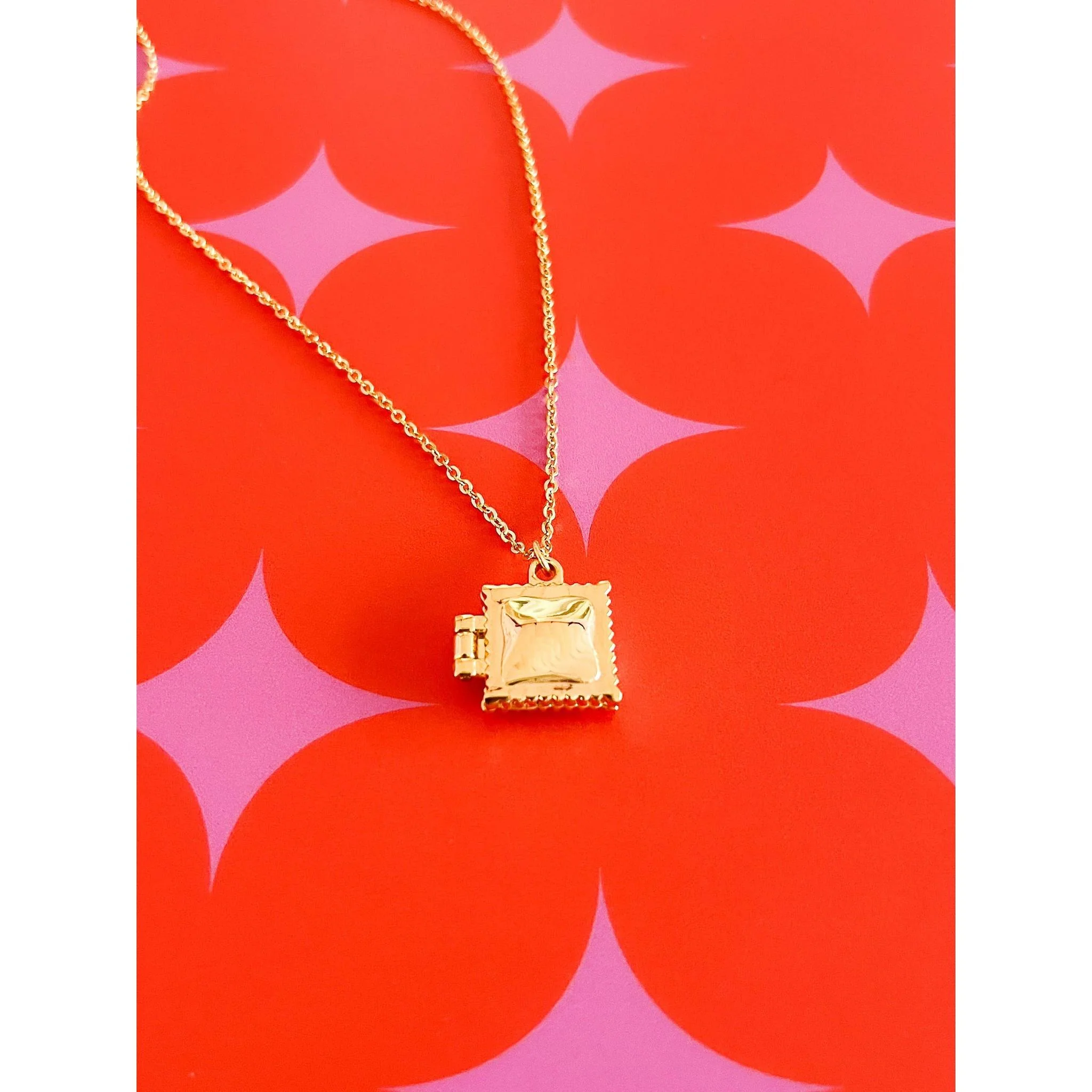 Ravioli Locket Necklace | Gold Plated Pendant Chain Jewelry - Image 4