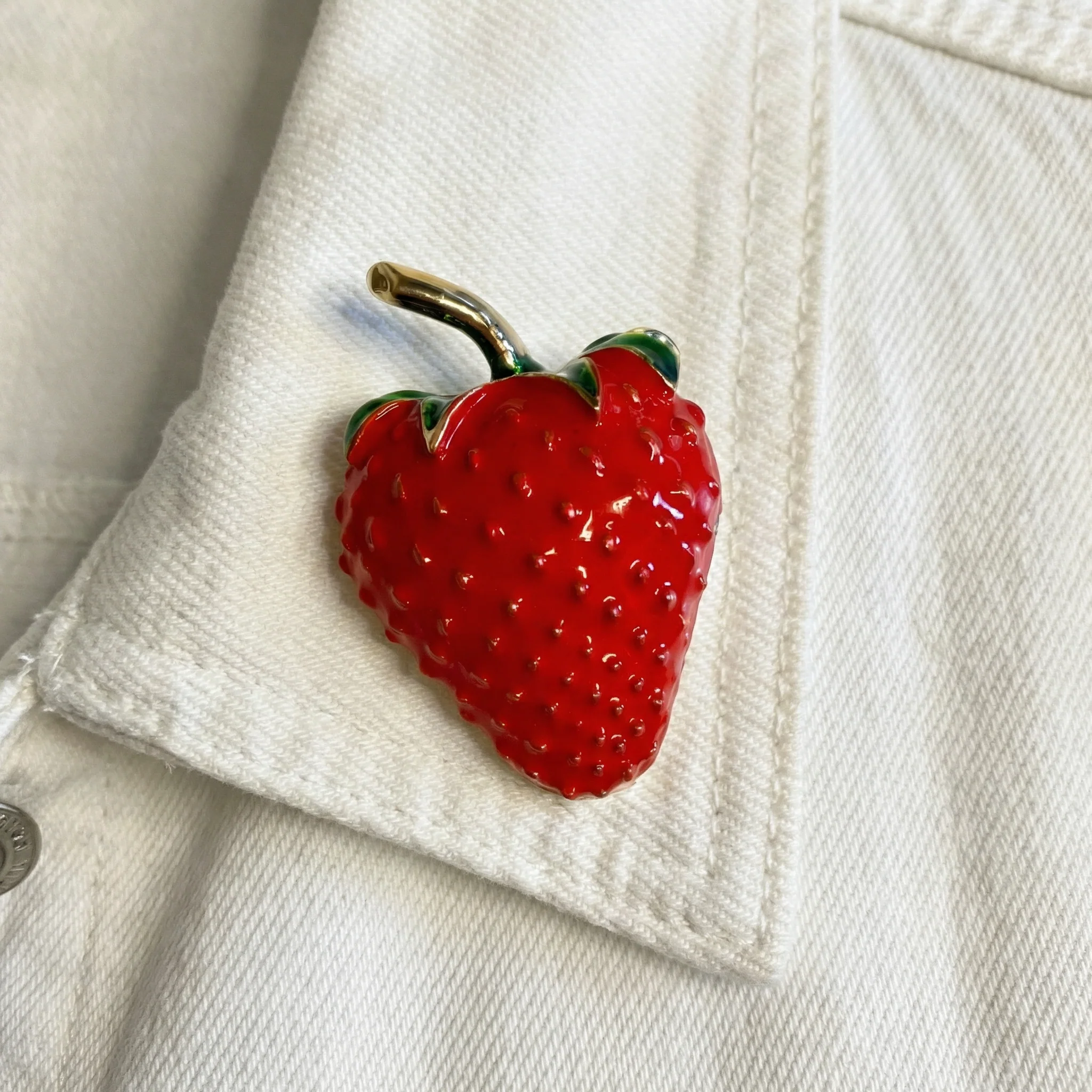 Red Strawberry Brooch | 1.4" Pin in Metal Alloy with Gold Finish - Image 4