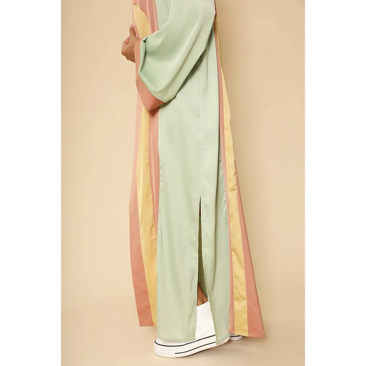 [Size L Remaining] Retro Arch Kimono Big Long Textured Satin Duster [Size L Remaining] - Image 6