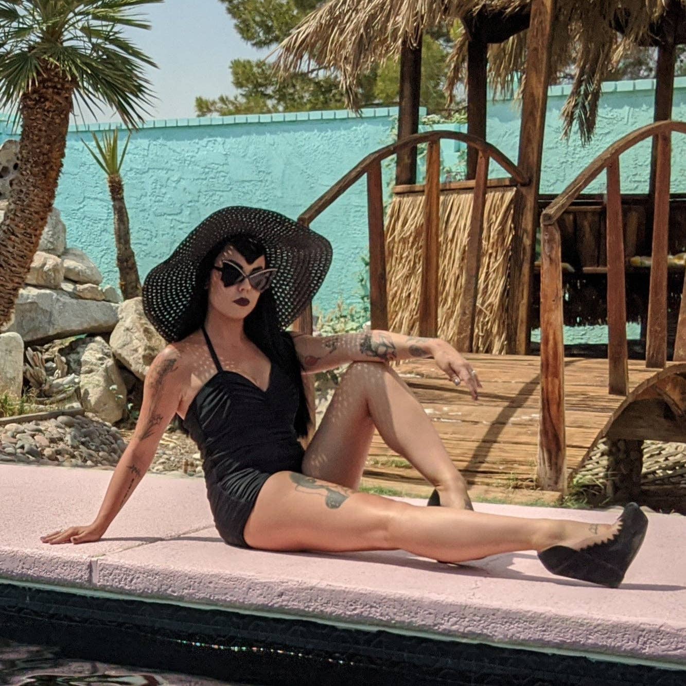 [Size XS Remaining] Pinup 1950s Rosie Retro One-Piece Swimsuit in Floral Prints, Black or Wine | 50s Inspired Swimsuit - Image 5