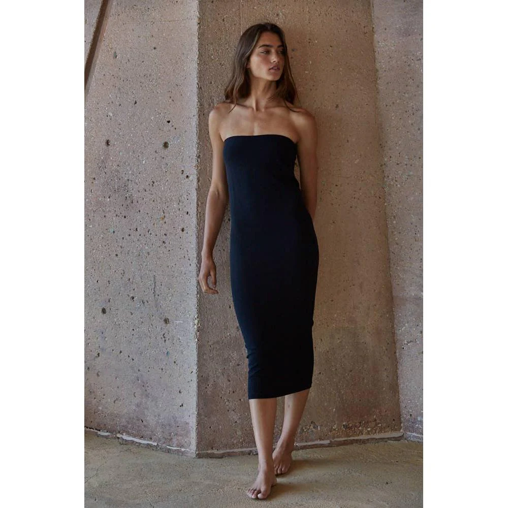 Knit Seamless Tube Neck Strapless Midi Dress in Black [Sizes SM-ML] - Image 3