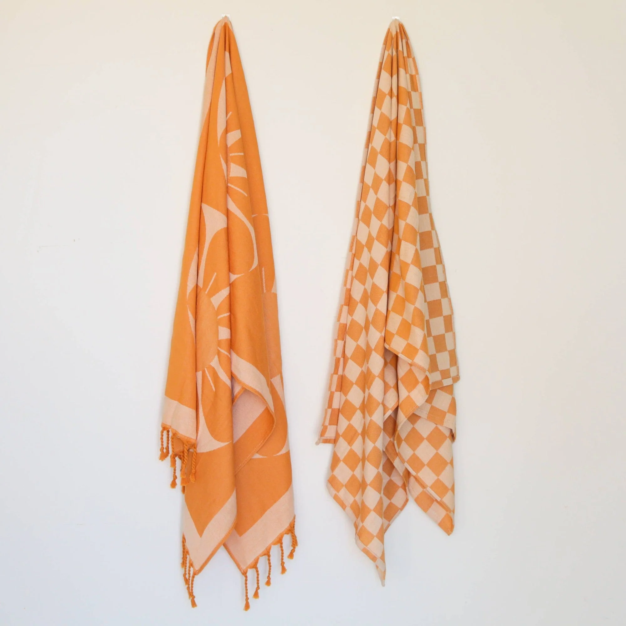 100% Turkish Cotton Sand Resistant Beach Towel in Orange/Tan Checker | Groovy '70s Aesthetic Themed Checkered Large Thin Towel - Image 6