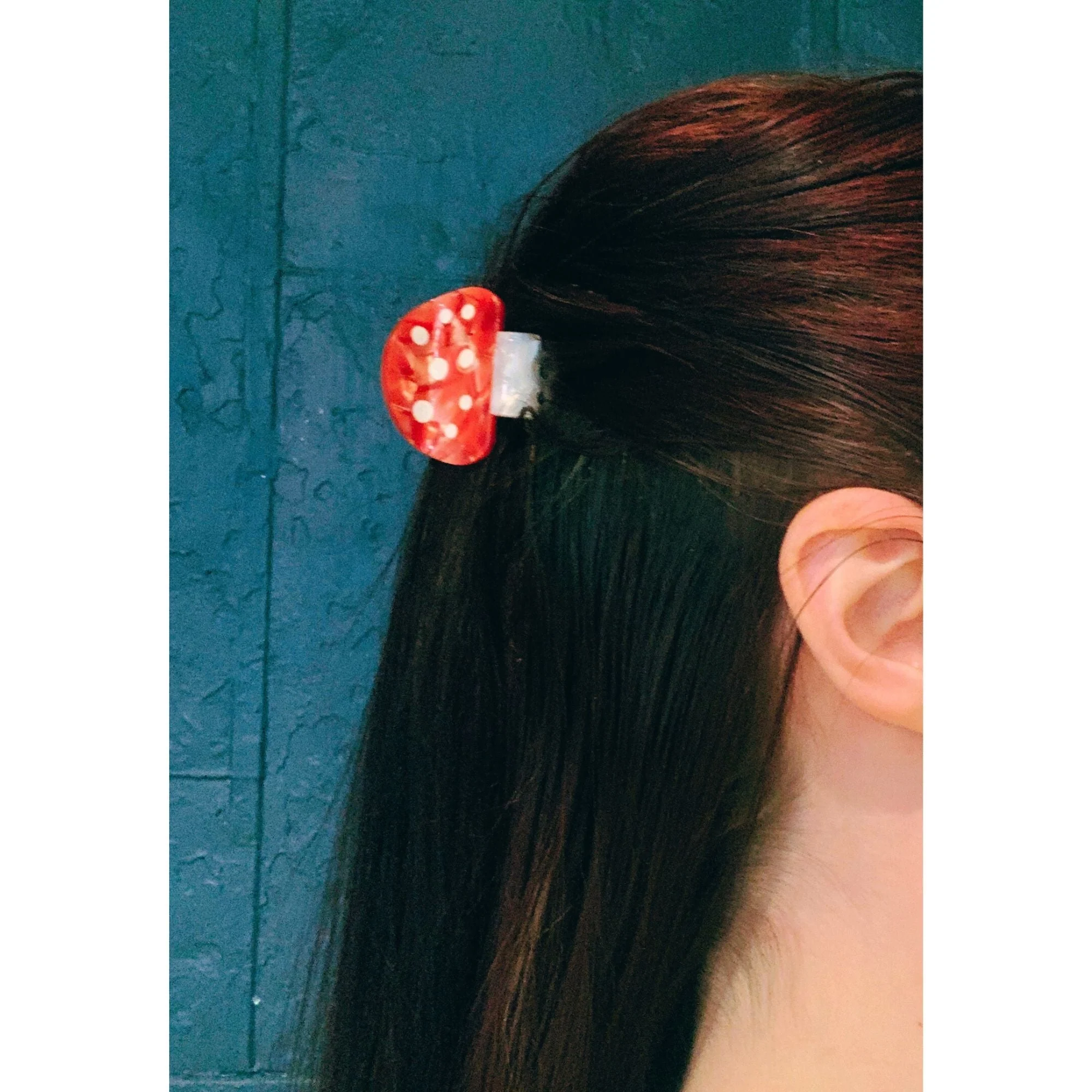 Set of 3 Velvet Claws Mini Mushroom Hair Clips - Image 4