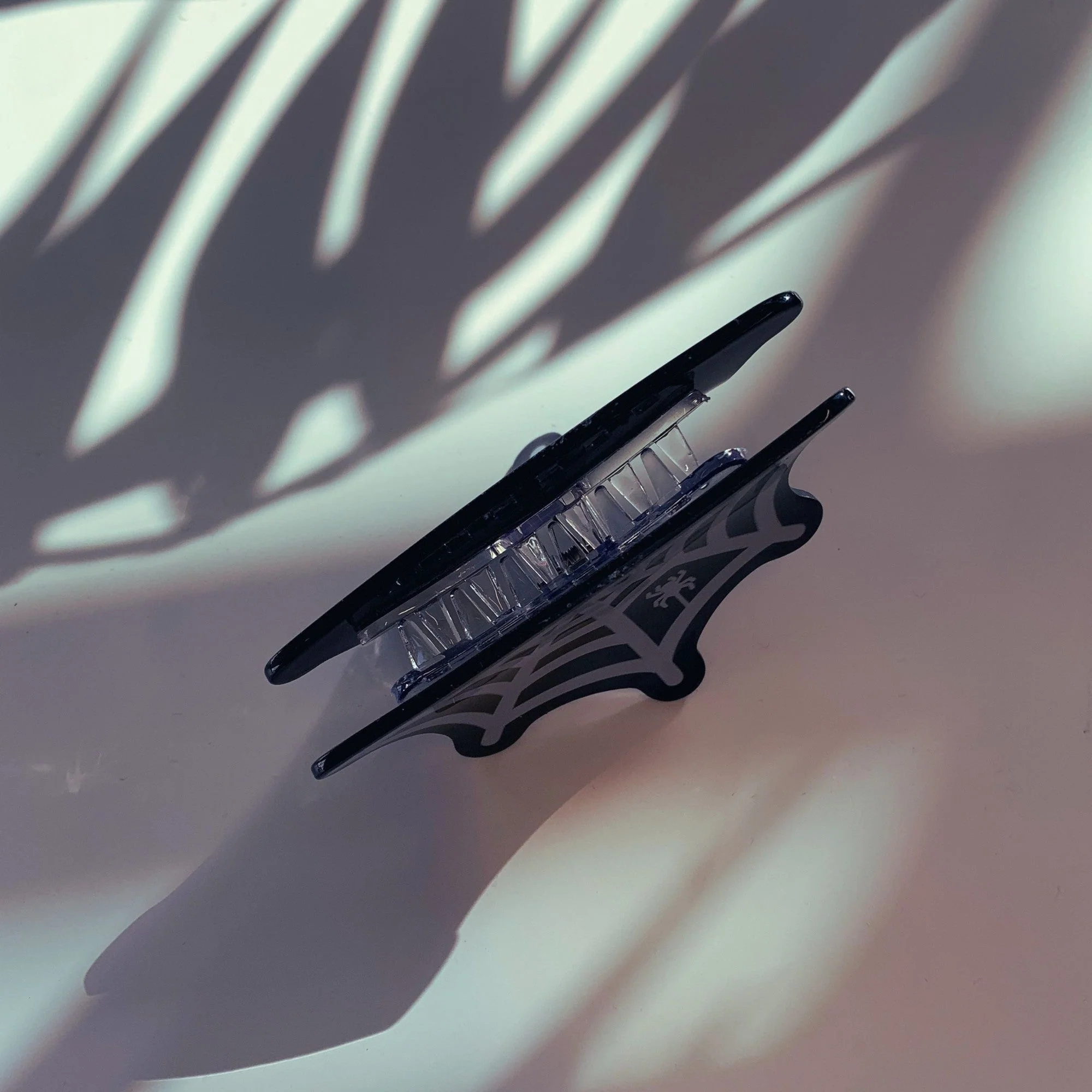 Velvet Claws Spider and Web Mini Hair Claw - Image 8
