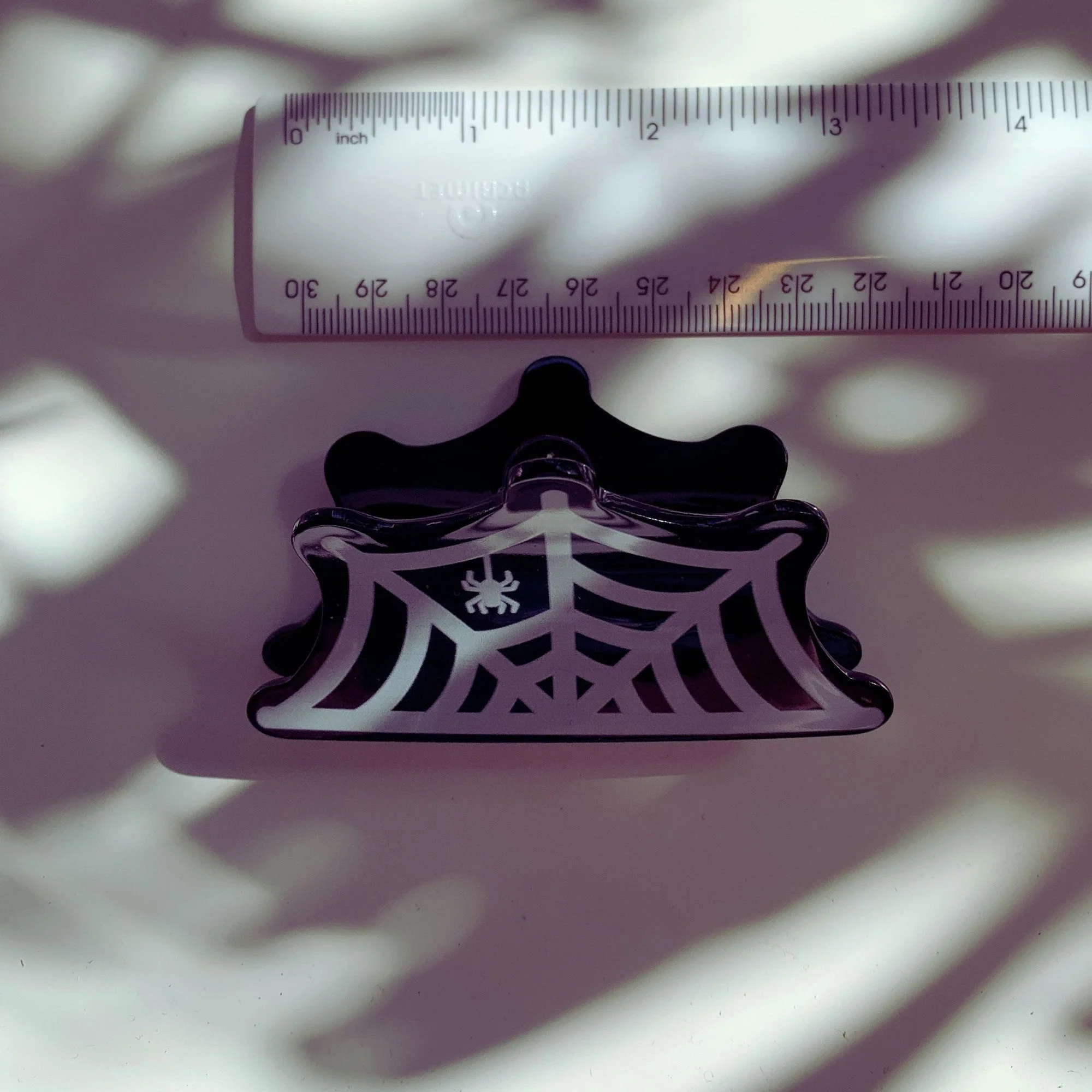 Velvet Claws Spider and Web Mini Hair Claw - Image 9