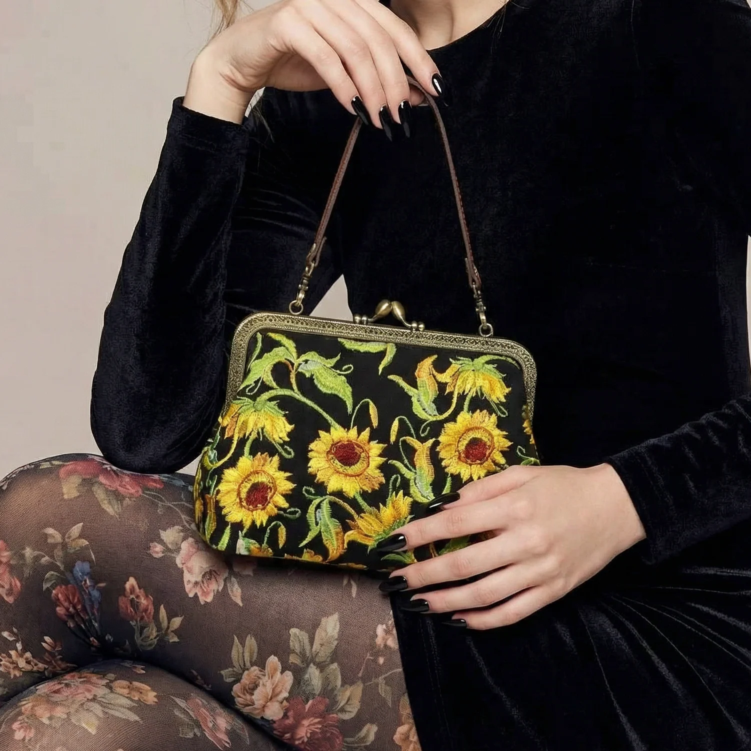 Sunflower Kisslock Bag | Embroidered Vintage Floral Handbag with Detachable Straps - Image 5