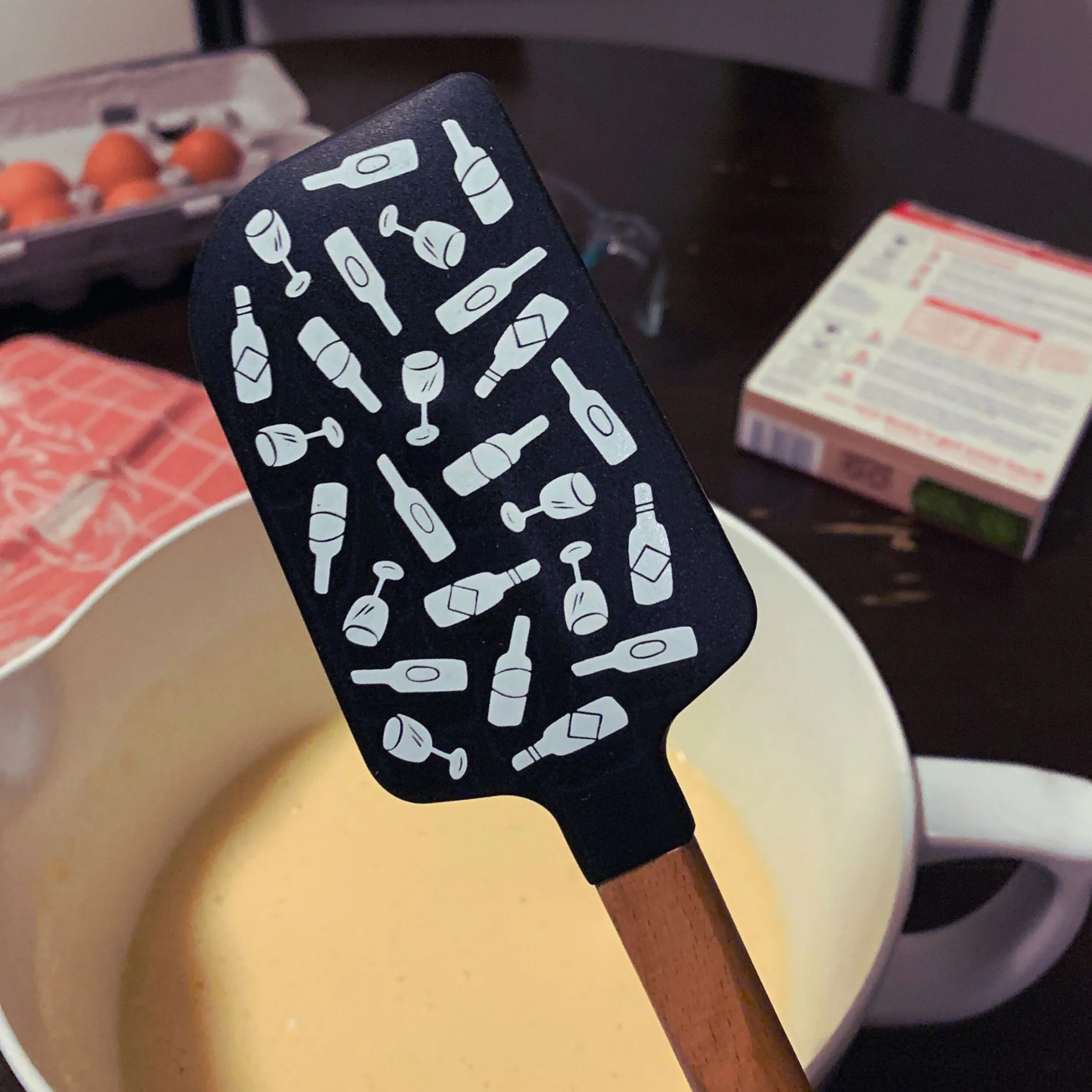 True Friends Don't Care if Your House is Dirty, They Care If You Have Wine Spatula With A Wooden Handle - Image 7