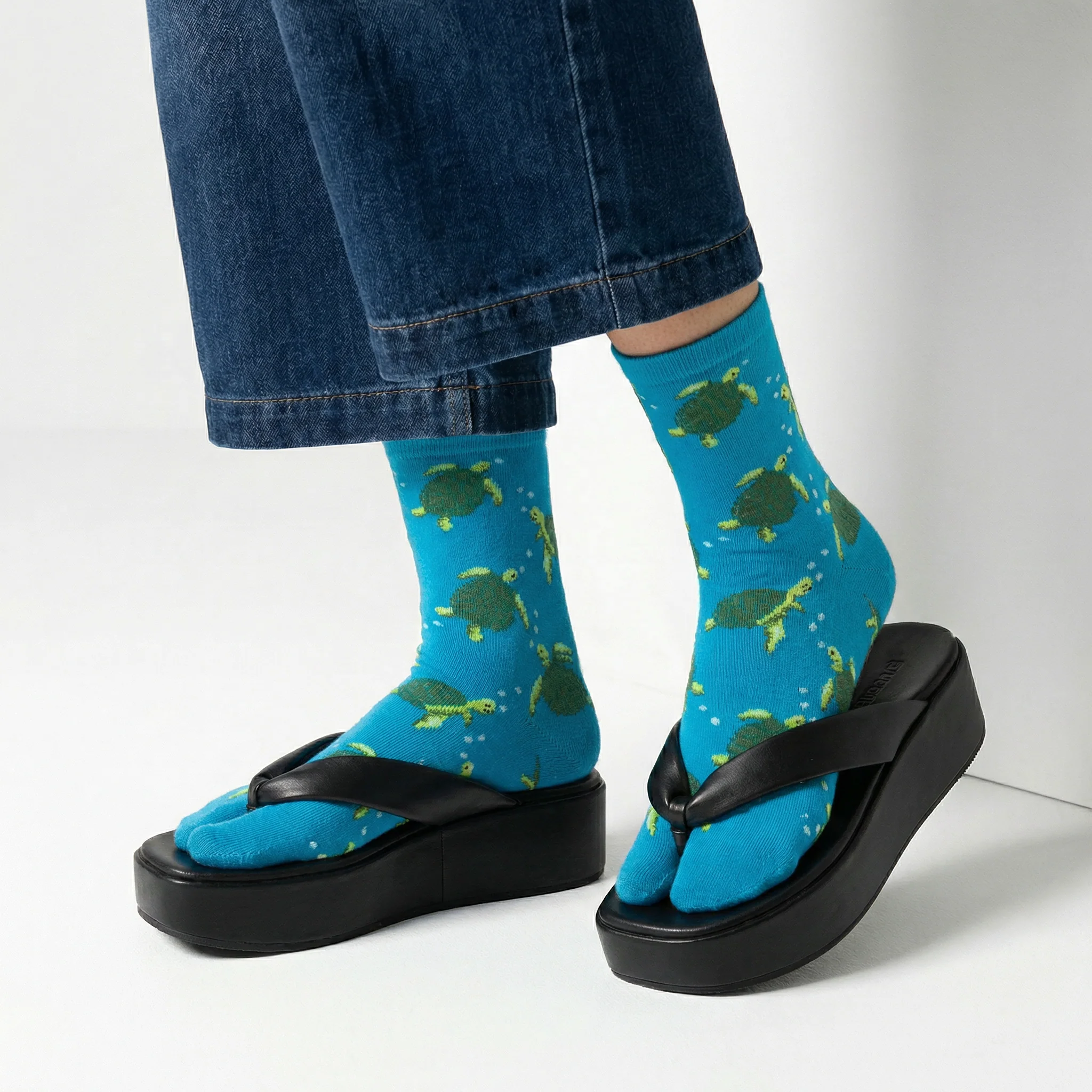 Turquoise Sea Turtle Split Toe Tabi Socks | Big Toe Flip Flop Socks | Japanese Style Crew Socks - Image 14