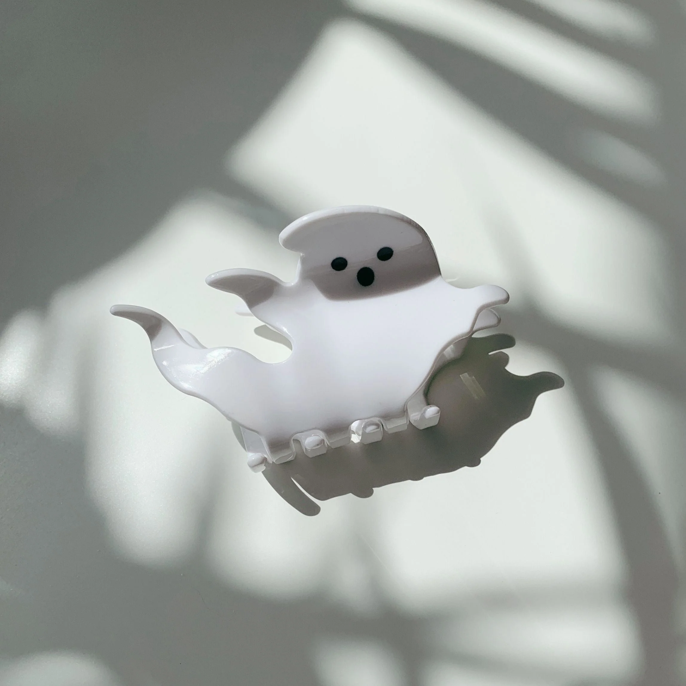 Velvet Claws "Ghost Go Fly" Hair Clip - Image 6