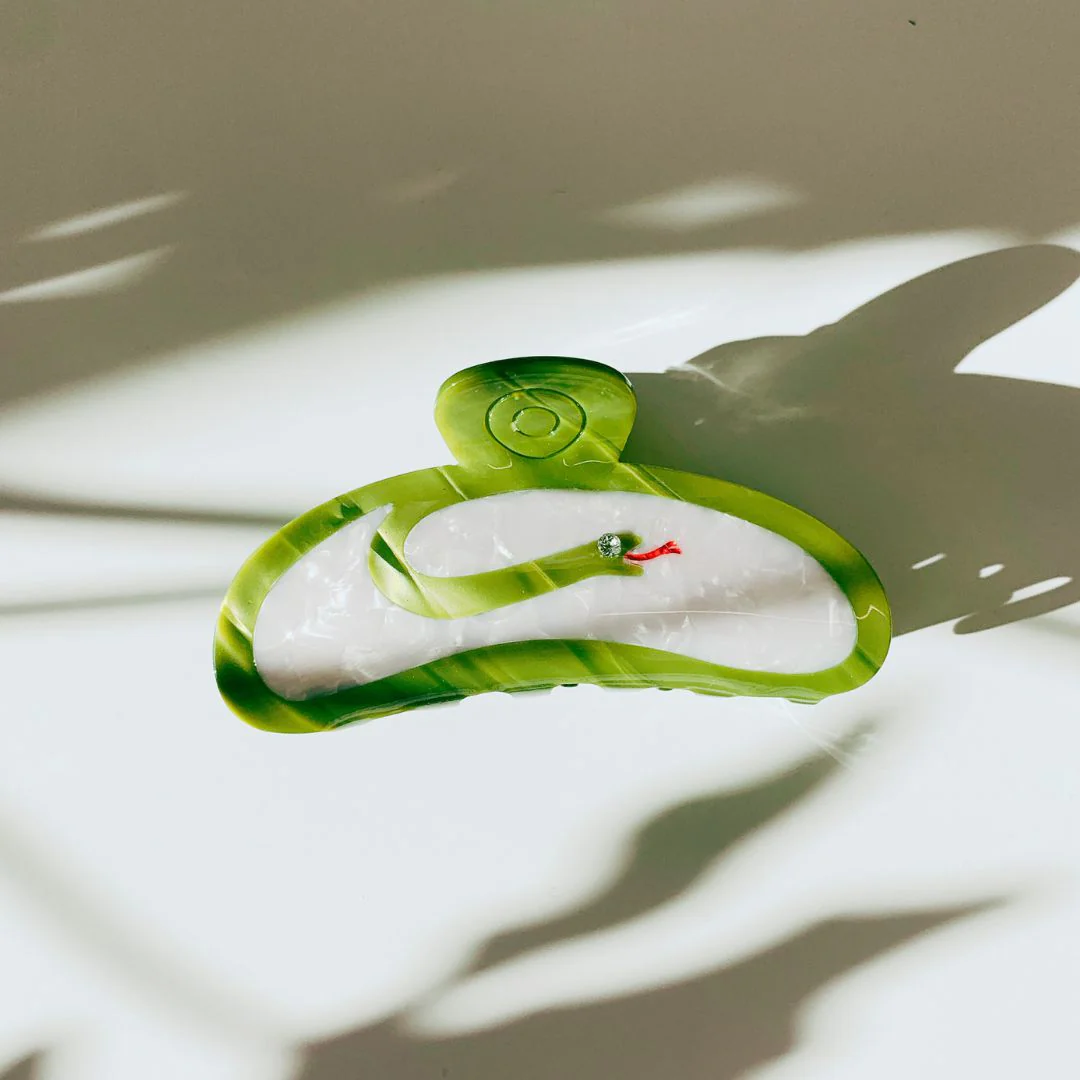 Velvet Claws Hair Clip | Green Snake Hair Claw - Image 4