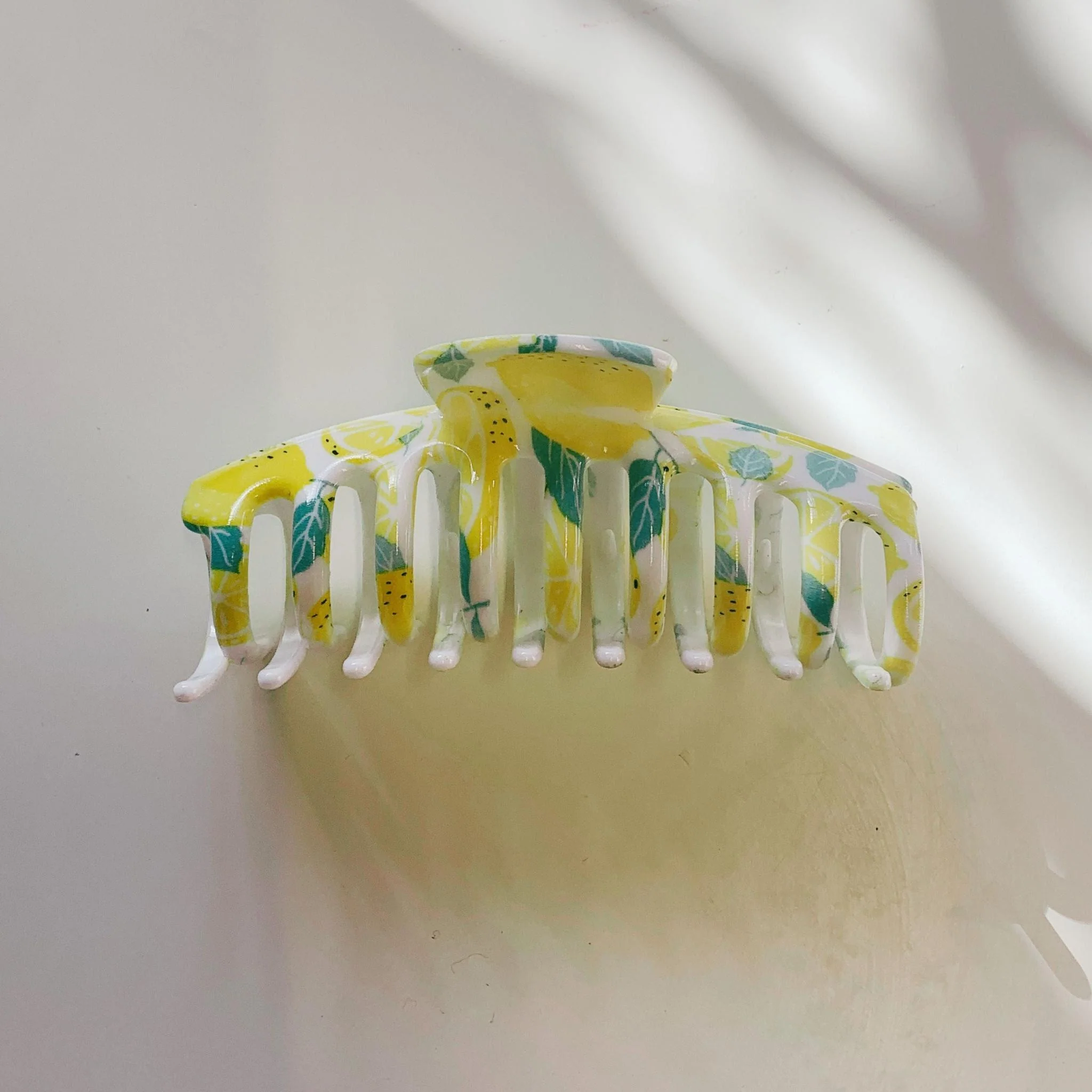 Velvet Claws Hair Clip | The Lobster in Fresh Lemons - Image 2