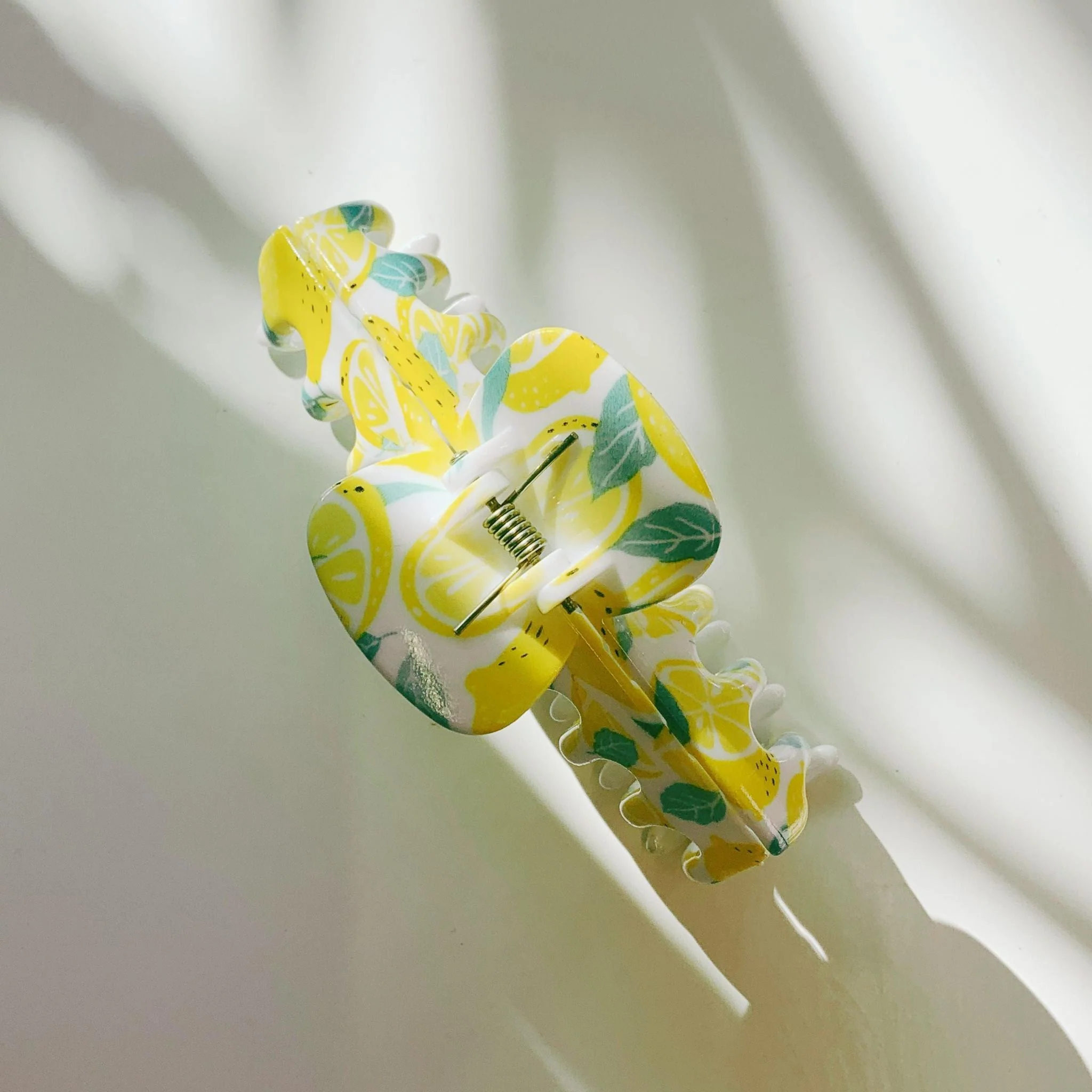 Velvet Claws Hair Clip | The Lobster in Fresh Lemons - Image 3